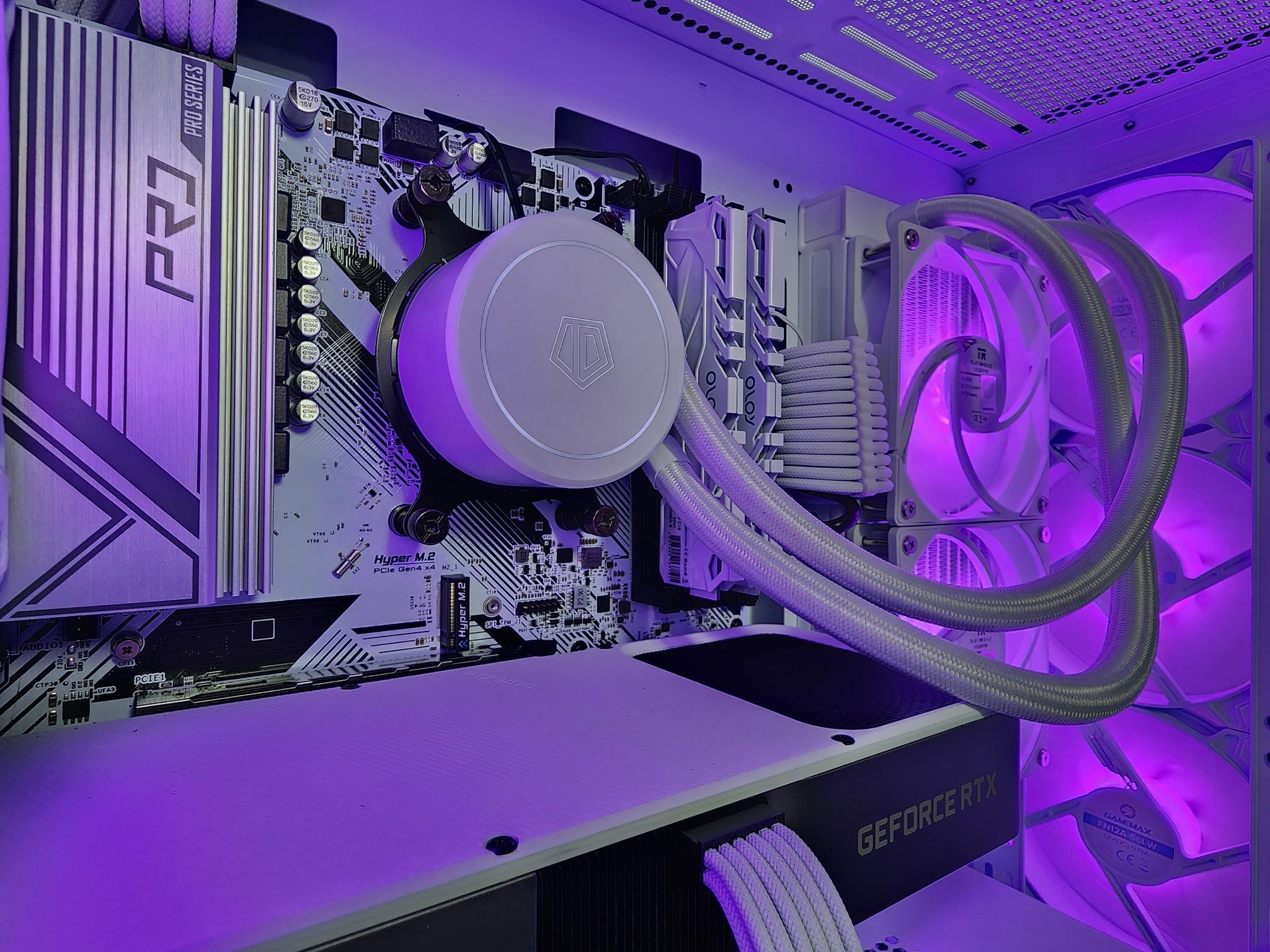 💜🤍RTX 3070 | Ryzen 7 5700X | 16GB 3200MHz | 1TB M.2 NVMe