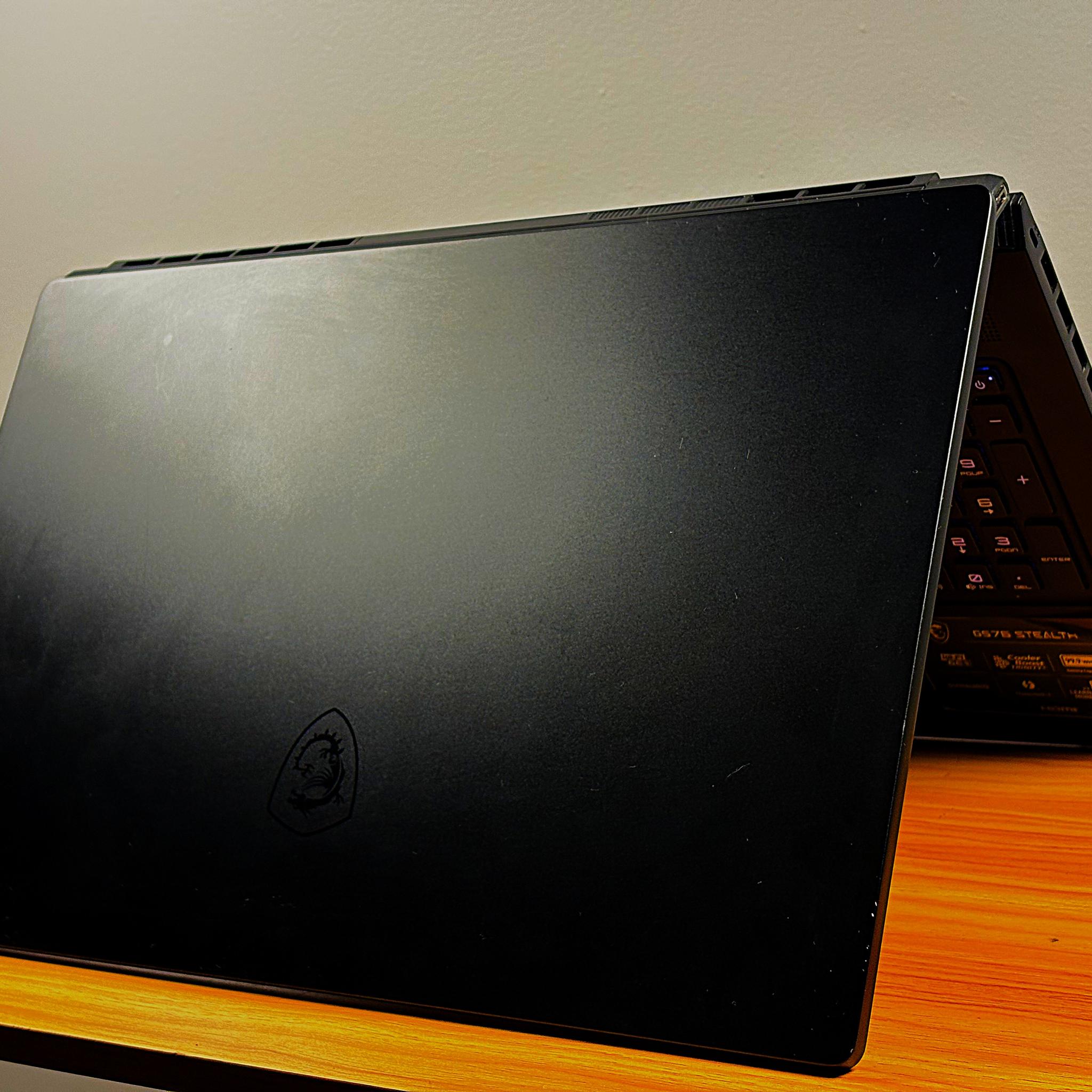 MIDRANGE GAMING LAPTOP ( i9, RTX 3070, 32GB). $999 OBO.