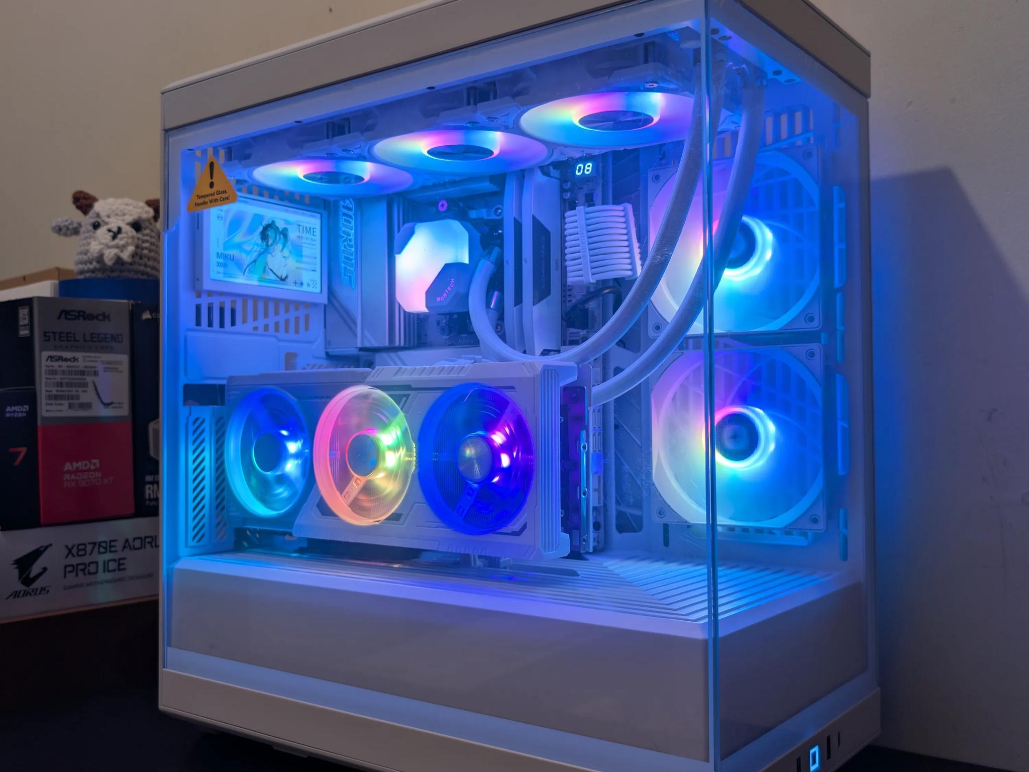 🐻‍❄️ 4K Gaming Beast | RX 9070XT | Ryzen 7 9700X | 2TB SSD | 32GB RAM | WiFi 6 & Bluetooth 🐻‍❄️