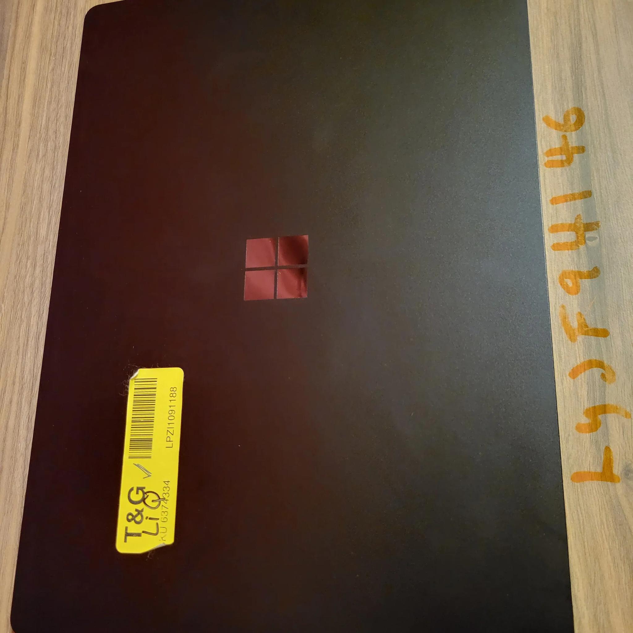 Microsoft Surface Laptop 3 - 256gb ssd - 13.5" 2k touch screen - intel i7