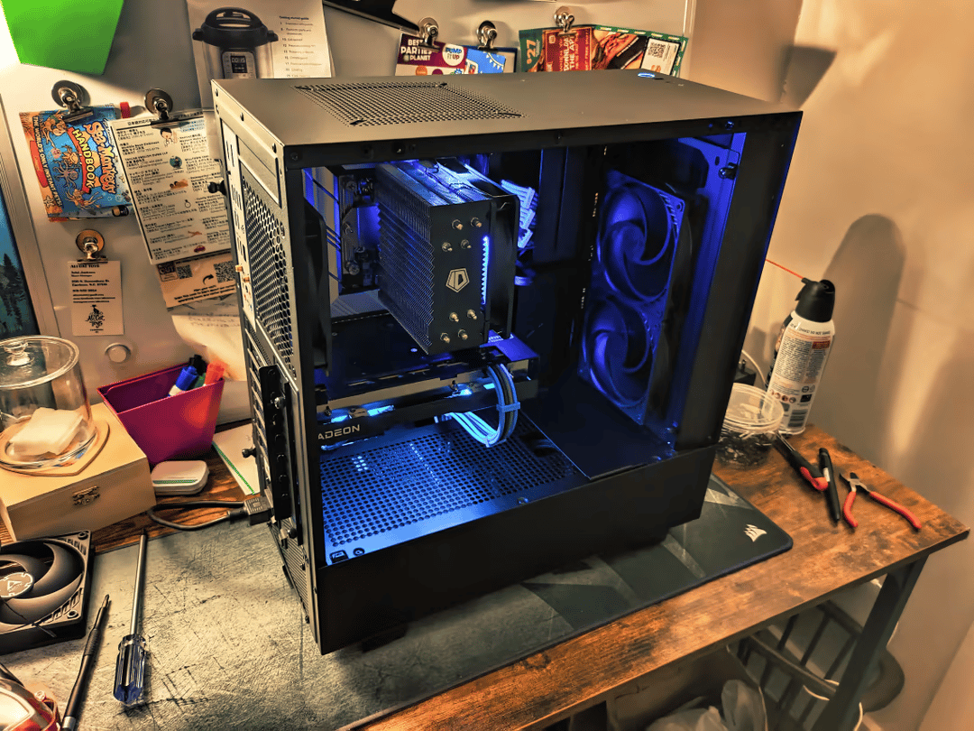 Gunjō 群青 | 11400F + RX 6600 Gaming PC with Blue Motif