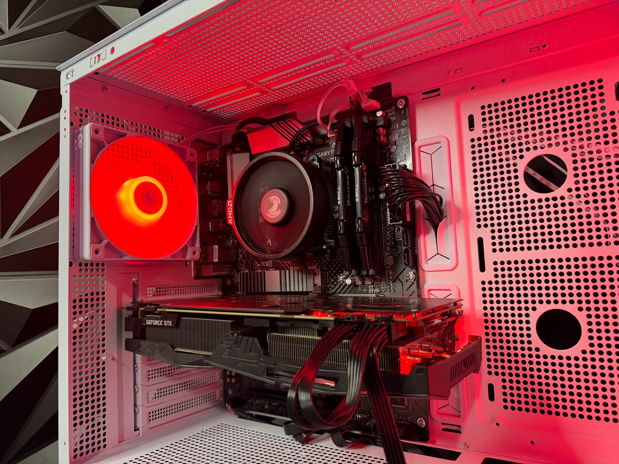 🤍🌲 WHITE WOOD TI 🌲🤍Ryzen 5 5500| GTX 1080Ti| 16 GB DDR4| 500 GB NVMe| 650W PSU
