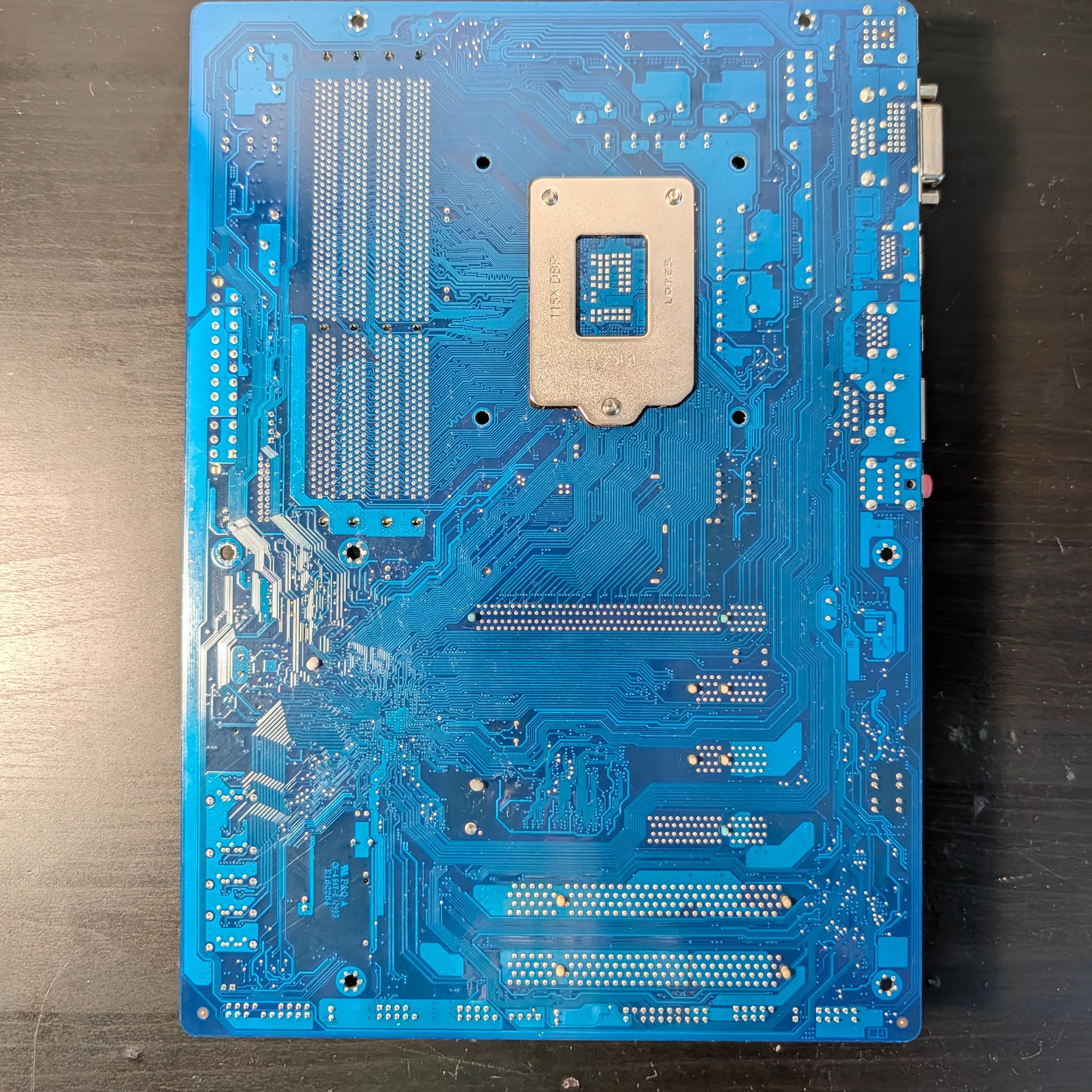 Gigabyte GA-H77-DS3H LGA1155 H77 Motherboard ATX VGA DDR3 Untested No IO Shield