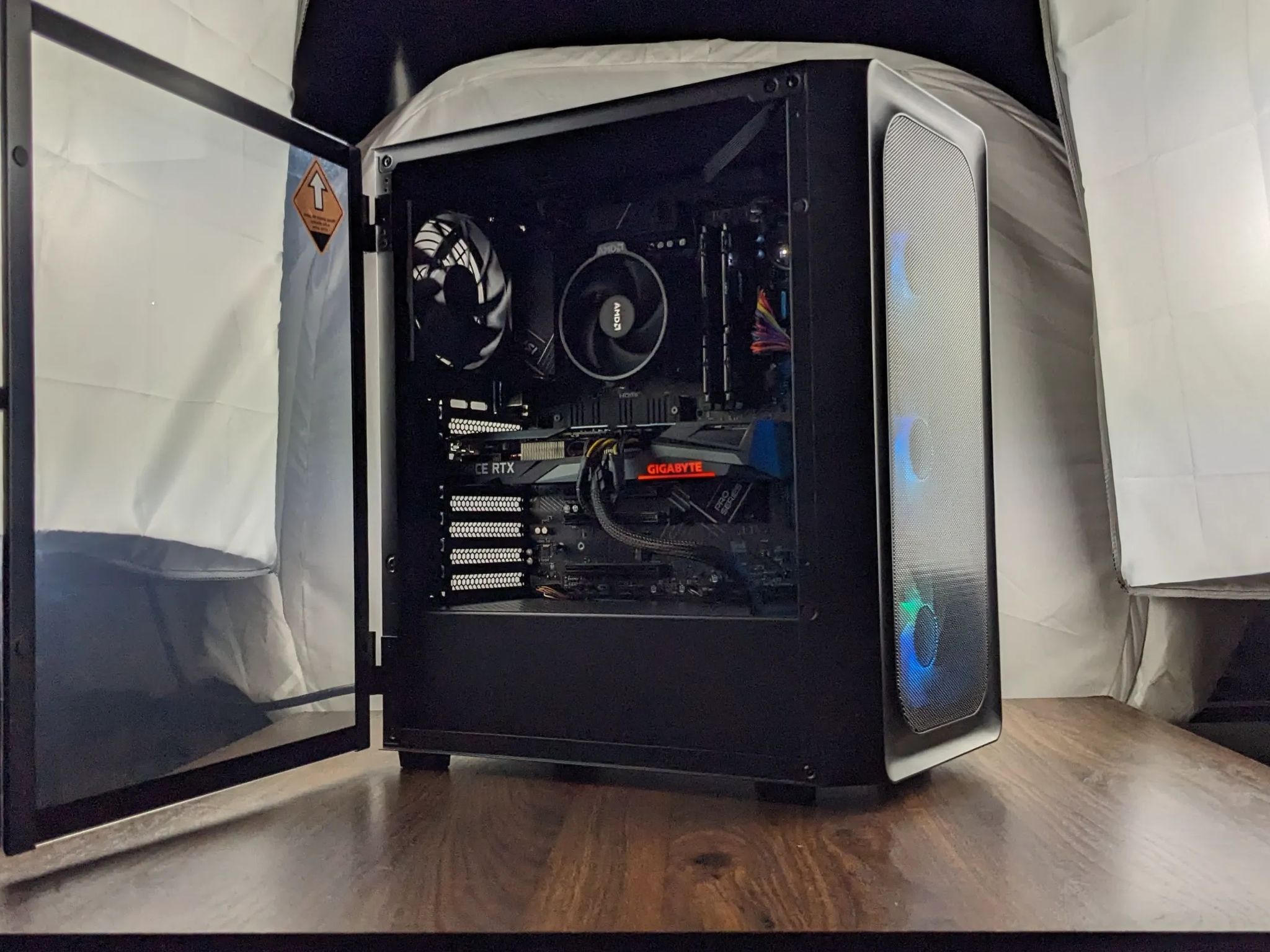 Custom 3060TI, AM5 Ryzen 5 8600G, 2x8GB 6000mhz, 1TB NVMe