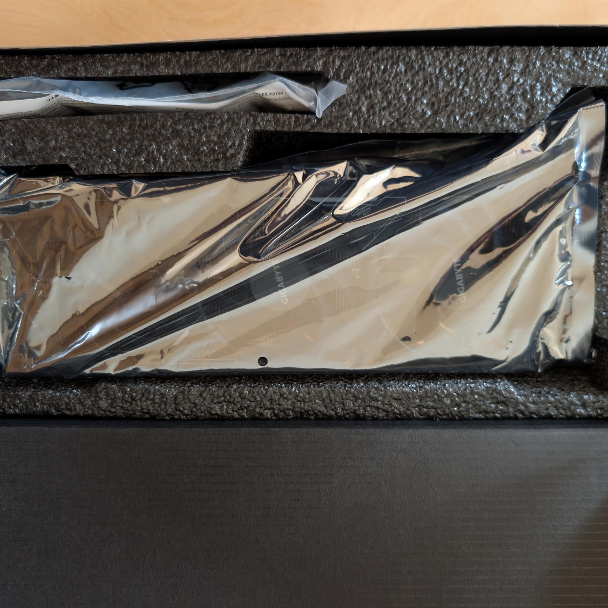 GIGABYTE RTX 5070 WindForce OC SFF 12GB (Like New / Full Retail Box)