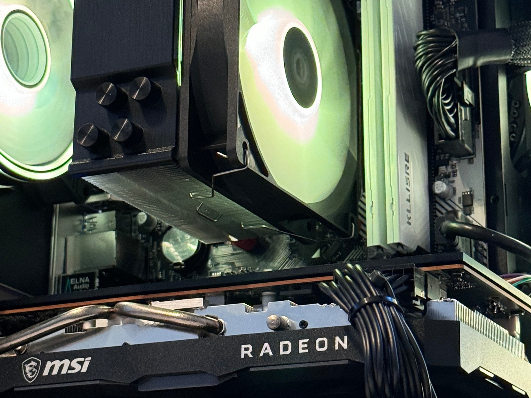 🕹️Value Gamer🕹️ Ryzen 5 3600 | AMD RX 5700XT 8GB | 32GB Ram 3200mhz | 1TB nVME SSD | Win10 Pro