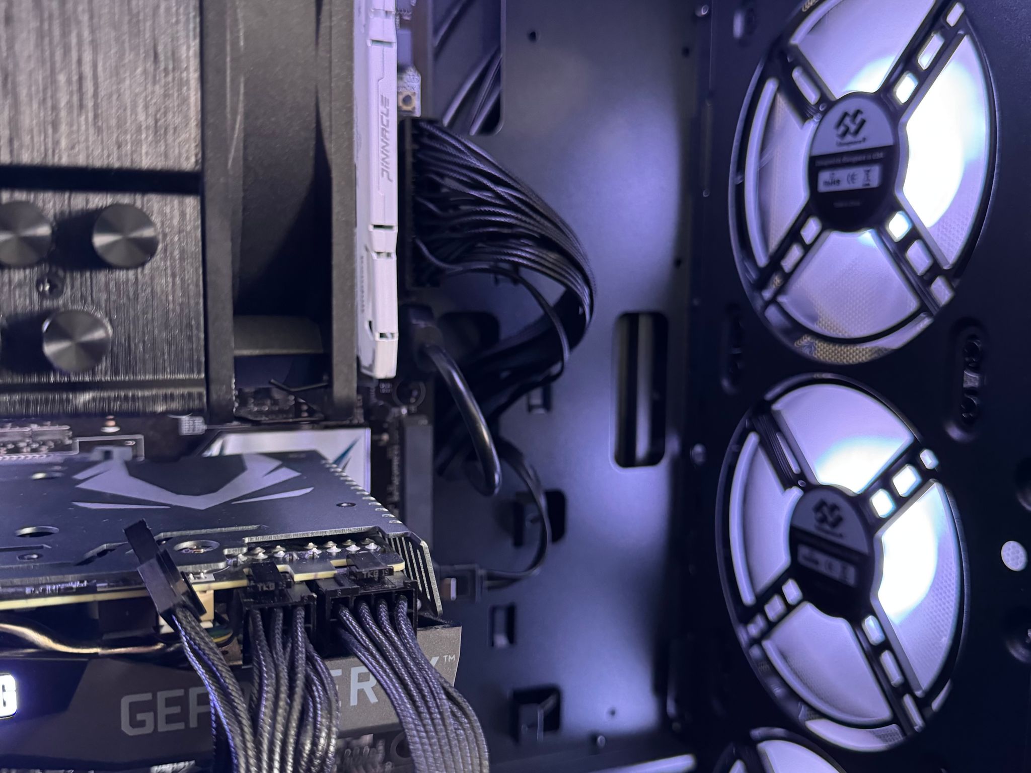 RTX 2070 Super, i7-6700K, 16GB DDR4 3200 MHz, 512GB SSD, ASUS Z170-A, Gaming PC