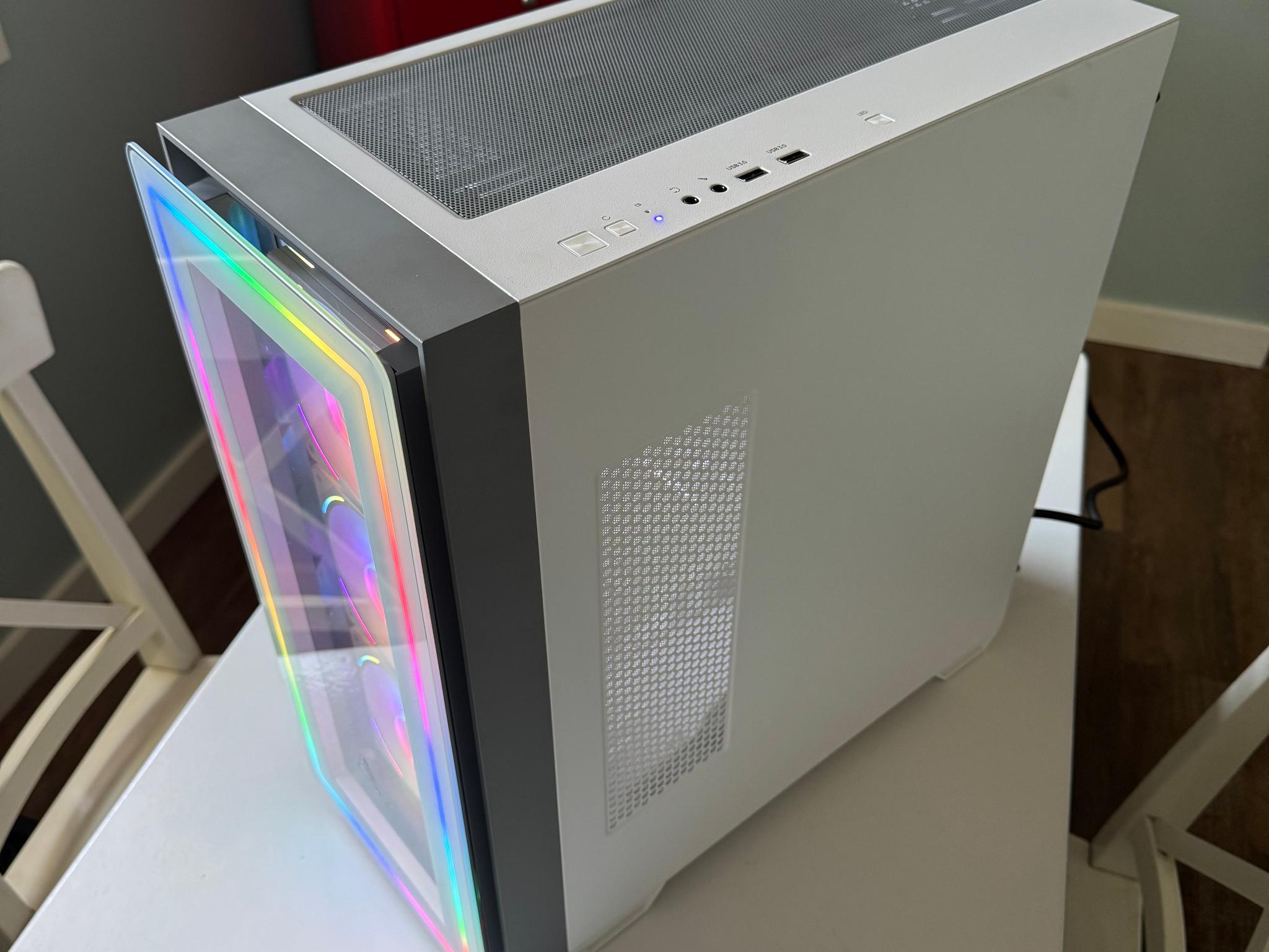 Infinity Frost | Custom Gaming PC | 3060 TI - R5 3600 - 16GB Ram - 512 Nvme