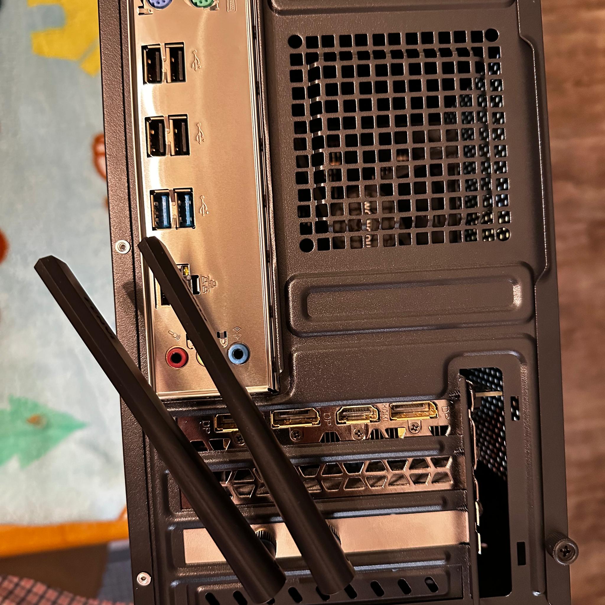 🧛🏻‍♂️| 1660ti, 512gb SSD, 16gb Ram Budget Backpack PC! WiFi equipped