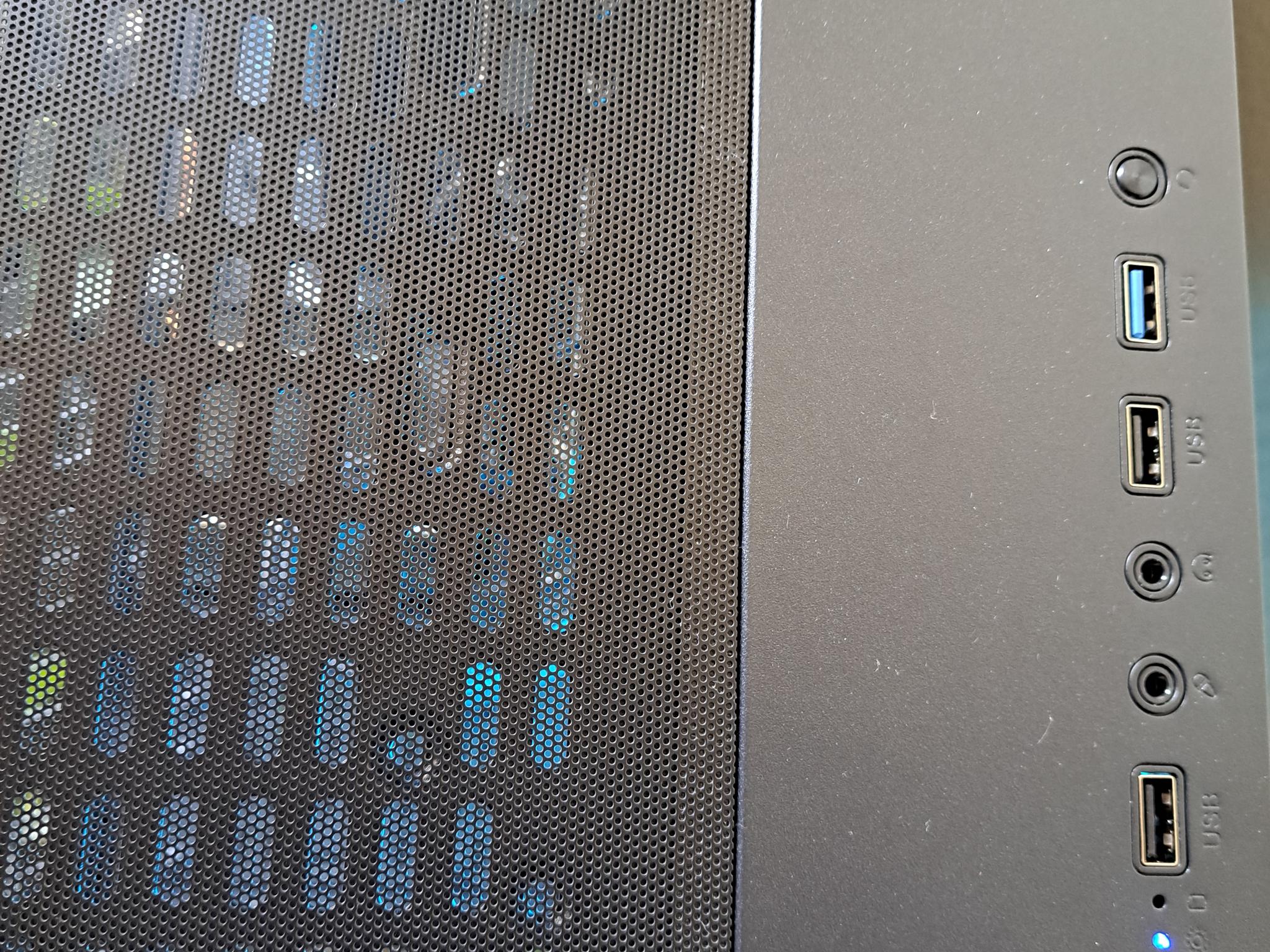 Ryzen 5 3600 | RX 6600 | 1TB DRAM SSD | 16GB RAM | Windows 11 activated