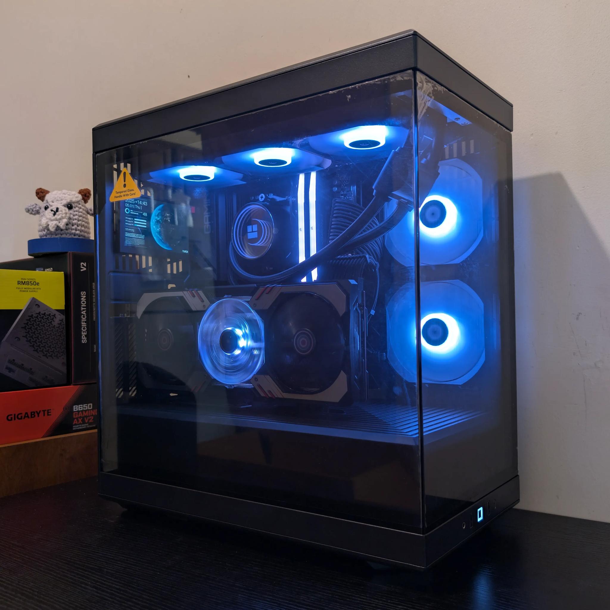 🔥1440p/4K Gaming Beast | RX 6950XT | Ryzen 7 9700X | 2TB SSD | 32GB RAM | WiFi 6 & Bluetooth🔥