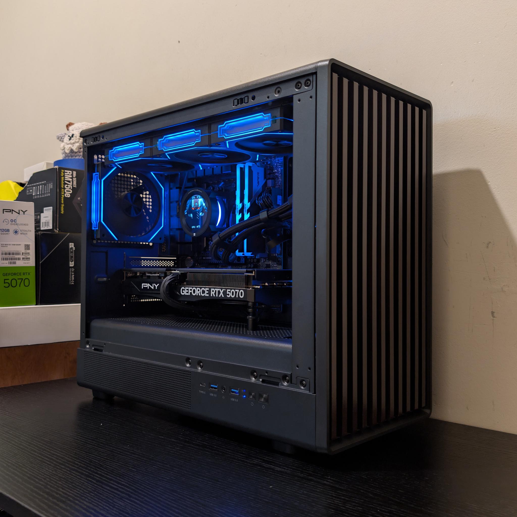 🔥🪵 1440p Gaming Beast | RTX 5070 | Ryzen 7600X | 2TB SSD | 32GB RAM | WiFi 6 & Bluetooth 🪵🔥
