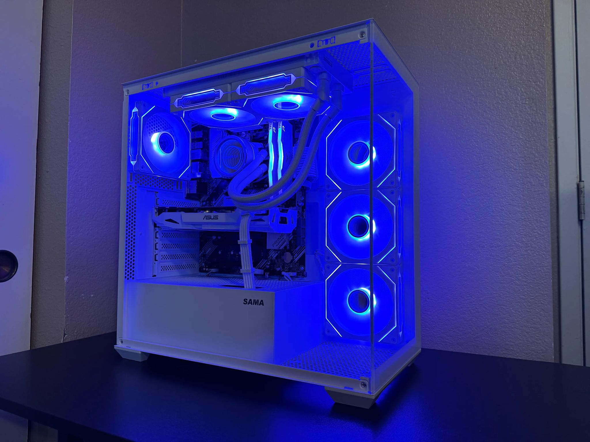 Ryzen 5 3600X | GTX 1070 | 1TB M.2 SSD | 16GB RAM | WiFi & Bluetooth
