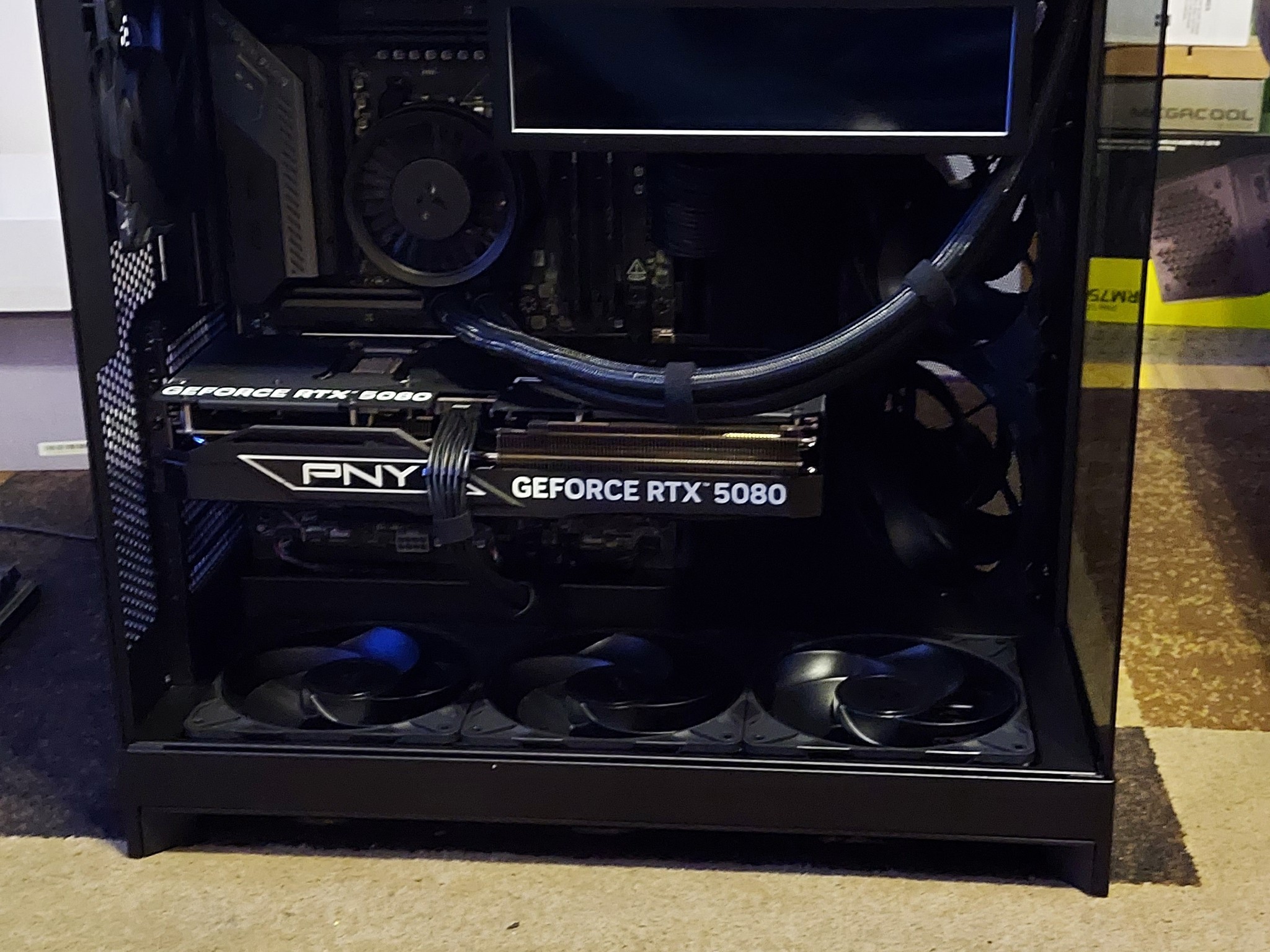 Ryzen 9850X3D/RTX 5080 Stealth NZXT H9 Flow