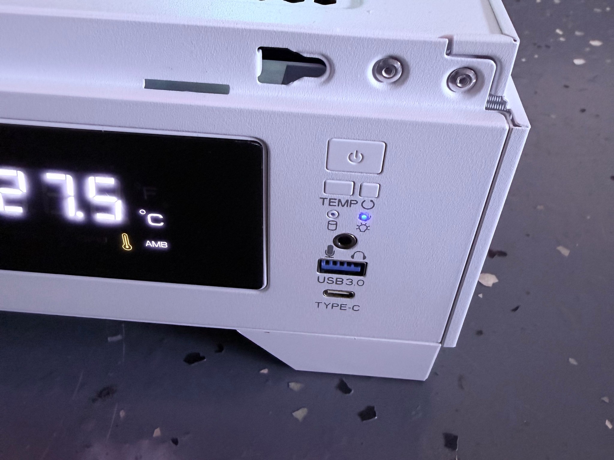 ⚪️"Polar Zenith "⚪️| 4k Gaming | RTX 4070 Ti Super 16GB | Ryzen 5 7600 | 32B DDR5 Ram | 2TB NVMe