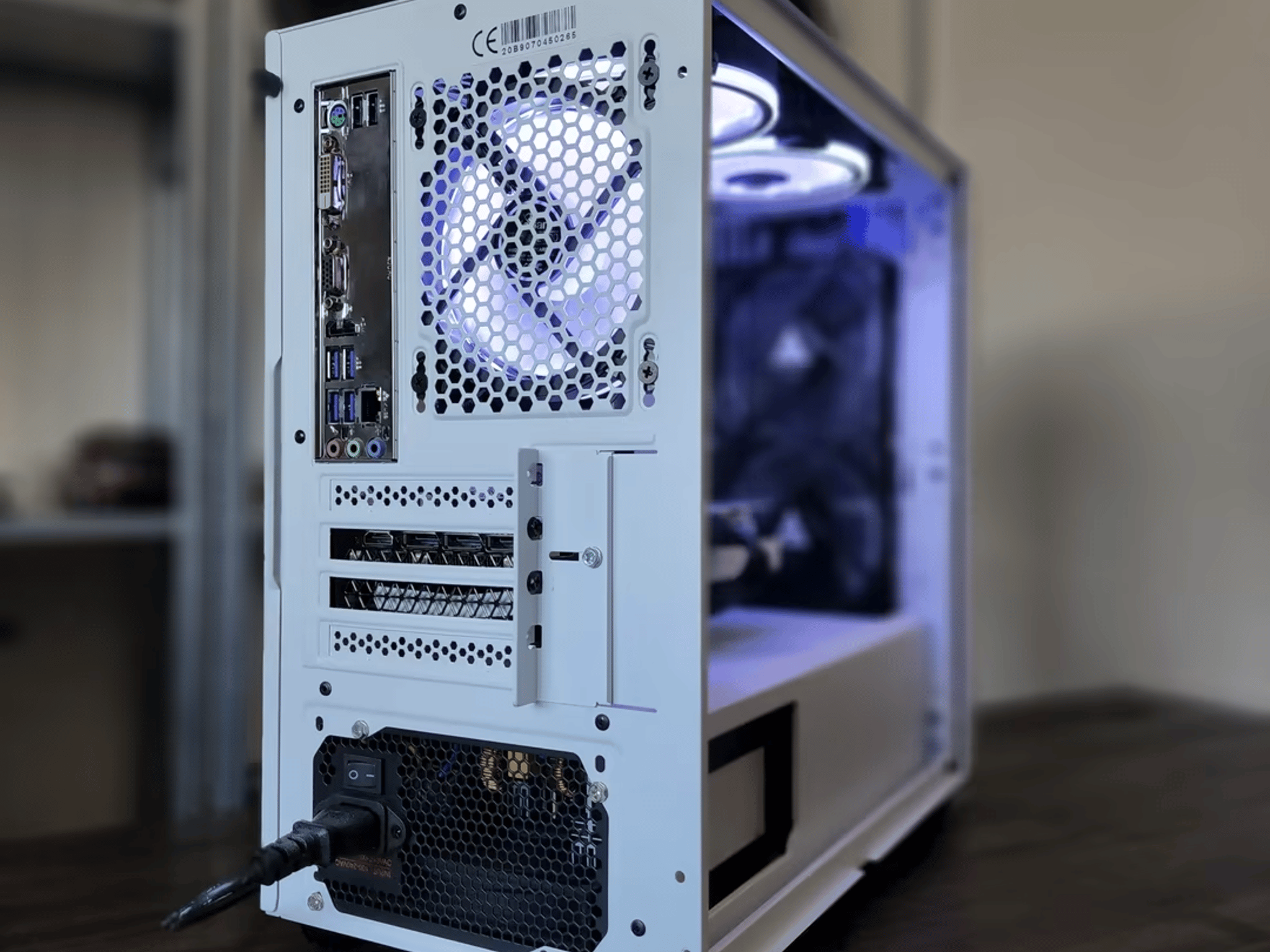 AMD Ryzen 5 2600X // Nvidia GeForce RTX 3050 // T-Create 16GB 3200MHz