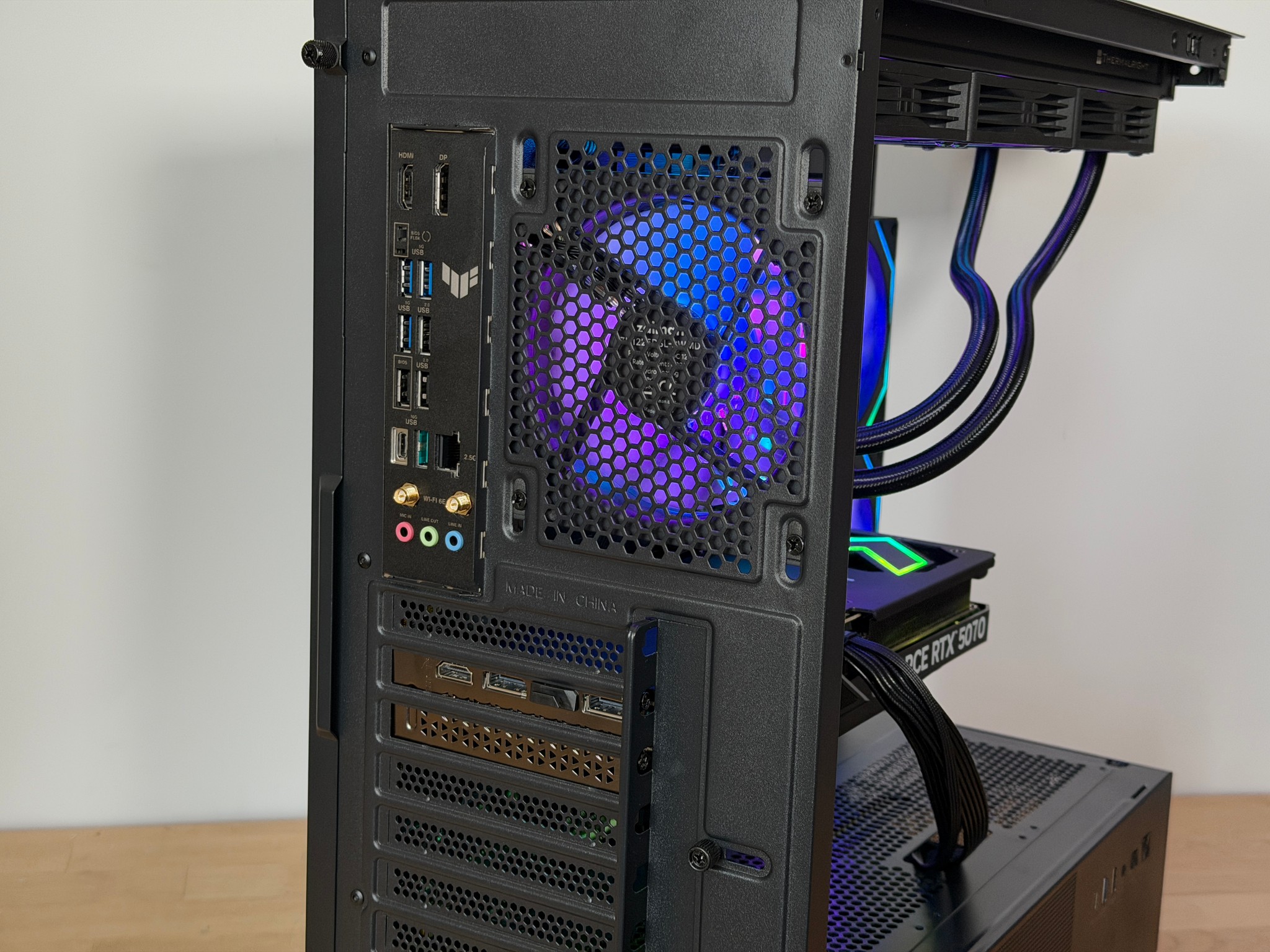 RTX 5070 Ryzen 7 7800x3d Gaming PC