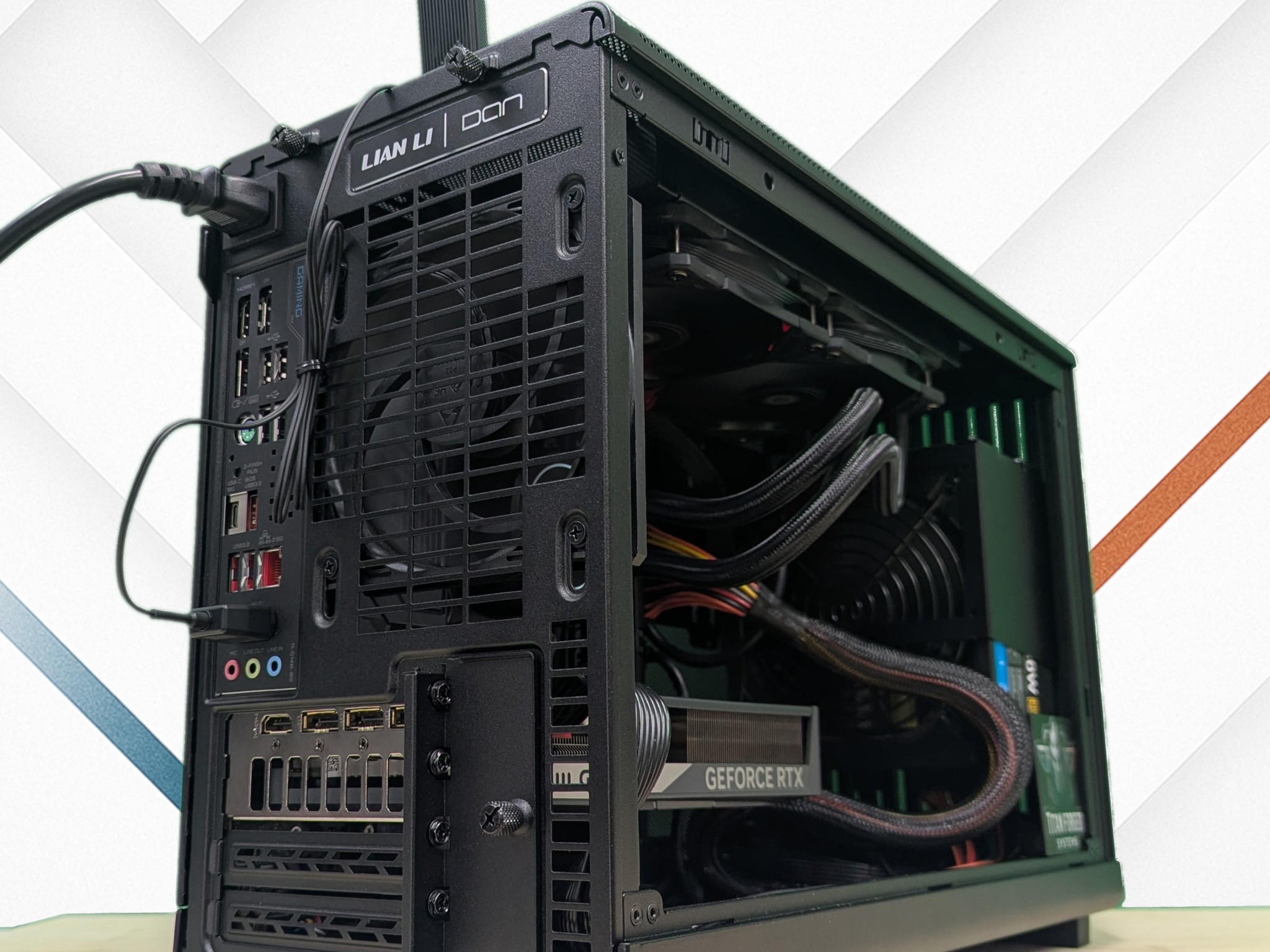🦂 Gaboon | 5060 Ti 16GB | AMD 9600X | Compact Wood Build | 32GB DDR5 | 2TB NVMe