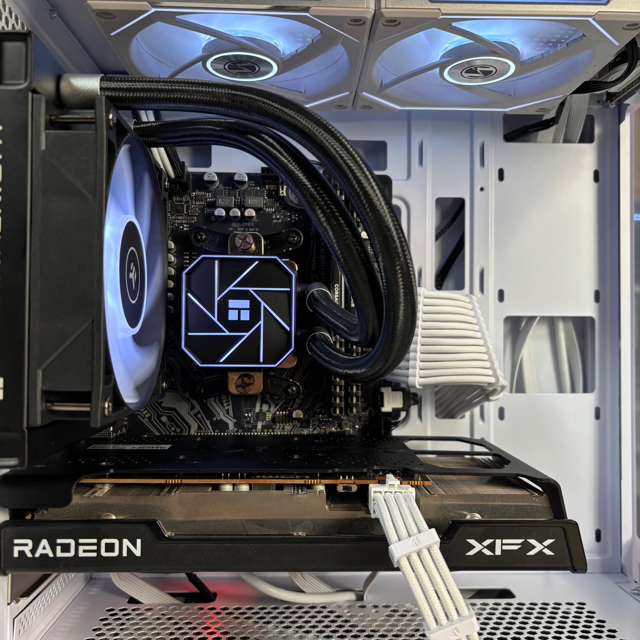 ⚫️⚪️ | Ryzen 5 3600 + RX 6600 8GB | 16GB | WiFi INCLUDED
