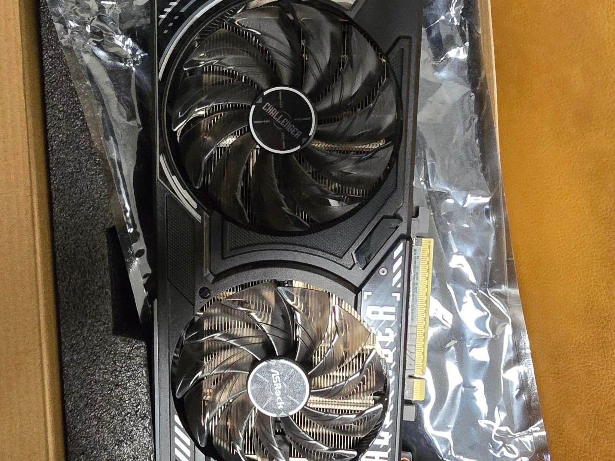 Challenger RX 9060 XT 8gb