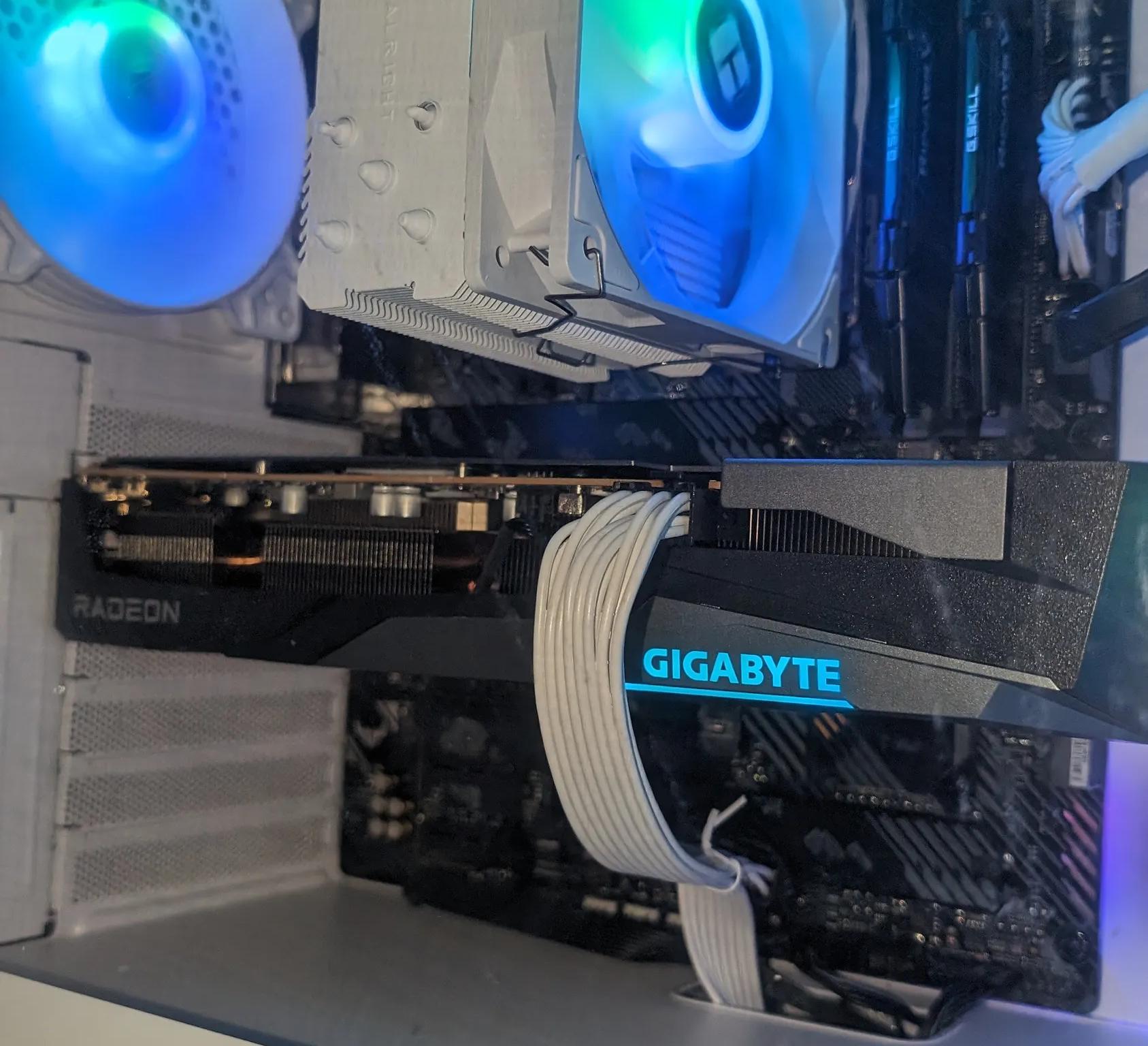 5600X3D|16GB|1TB NVME SSD|RX 7600 8GB