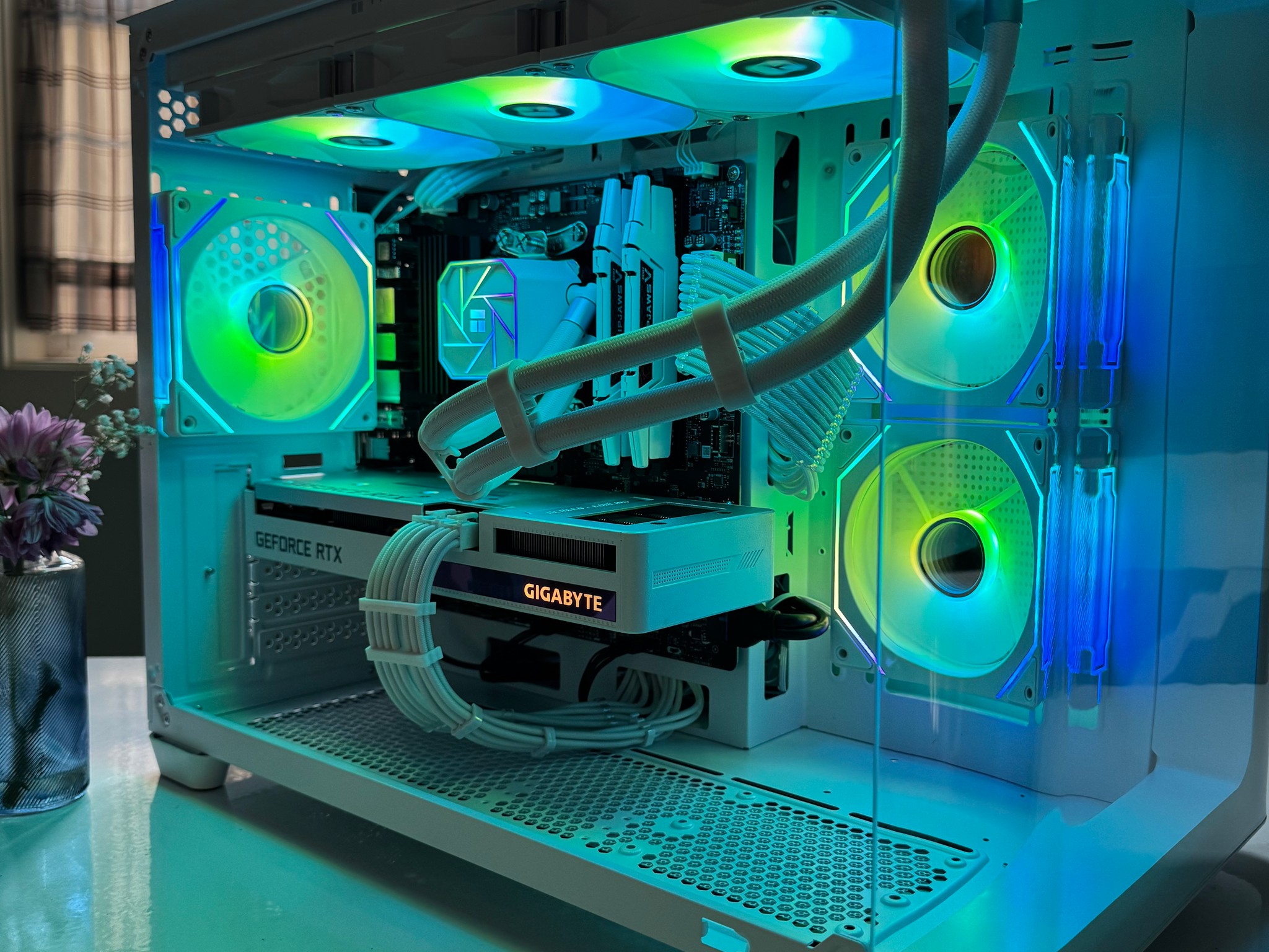 White Nova | Custom Gaming PC | 3060 TI - R5  5600G - 32GB Ram - 1 TB Nvme