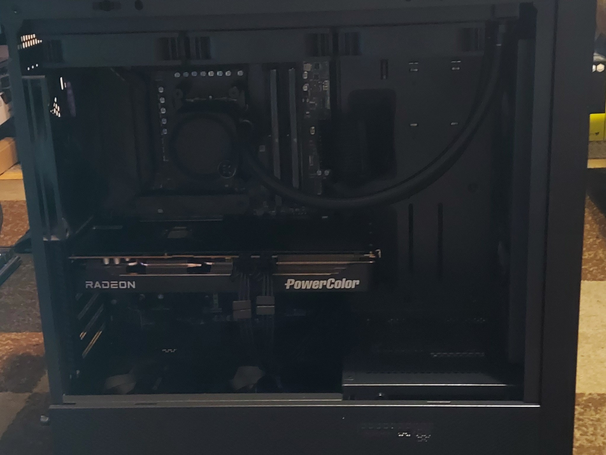 Ryzen 9700X/9070XT Stealth Gaming PC