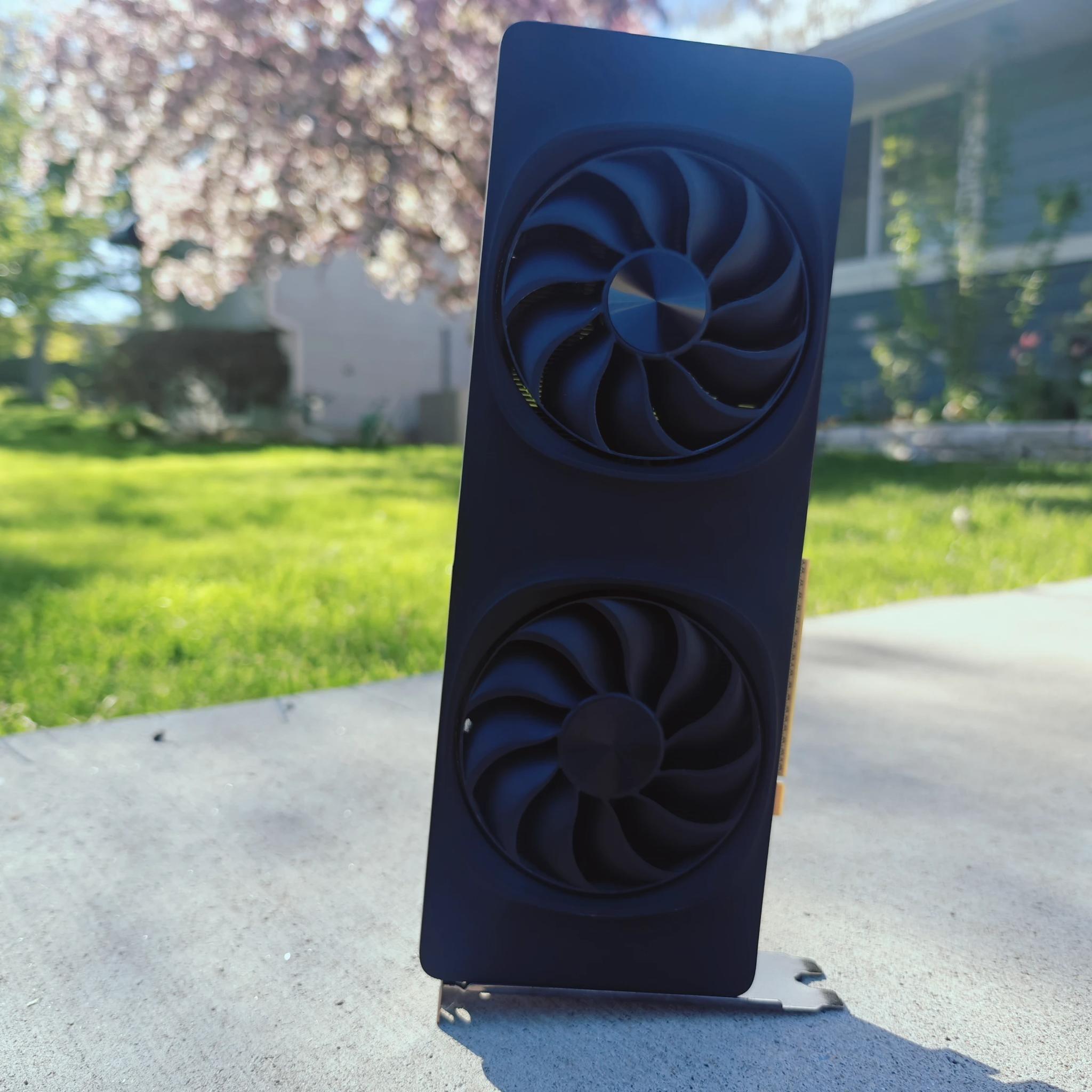 Intel ARC B580 Limited Edition
