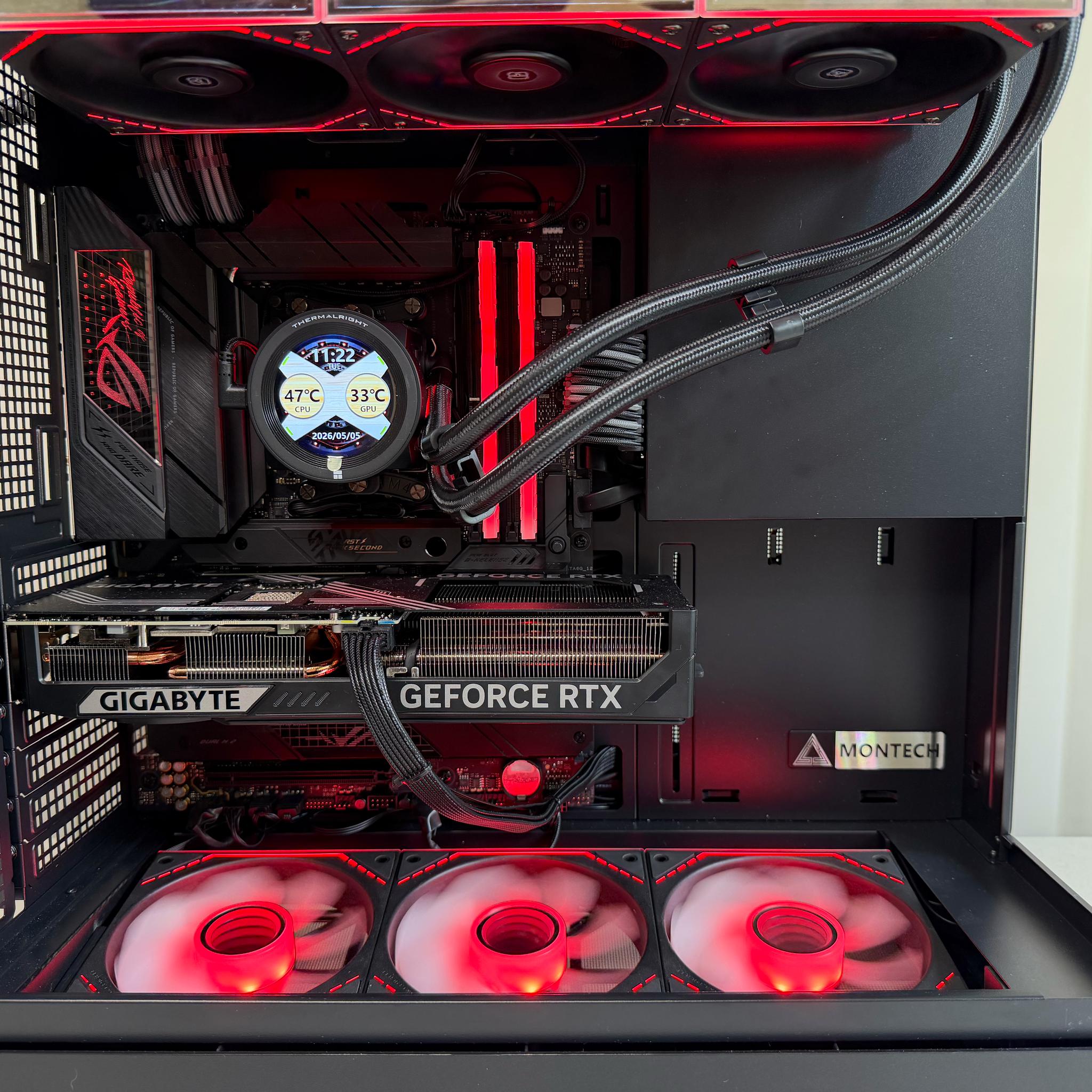 Cinder Ascent ROG AM5 Gaming PC AMD 7500X3D RTX 5070 32GB DDR5 1TB NVMe Gen4