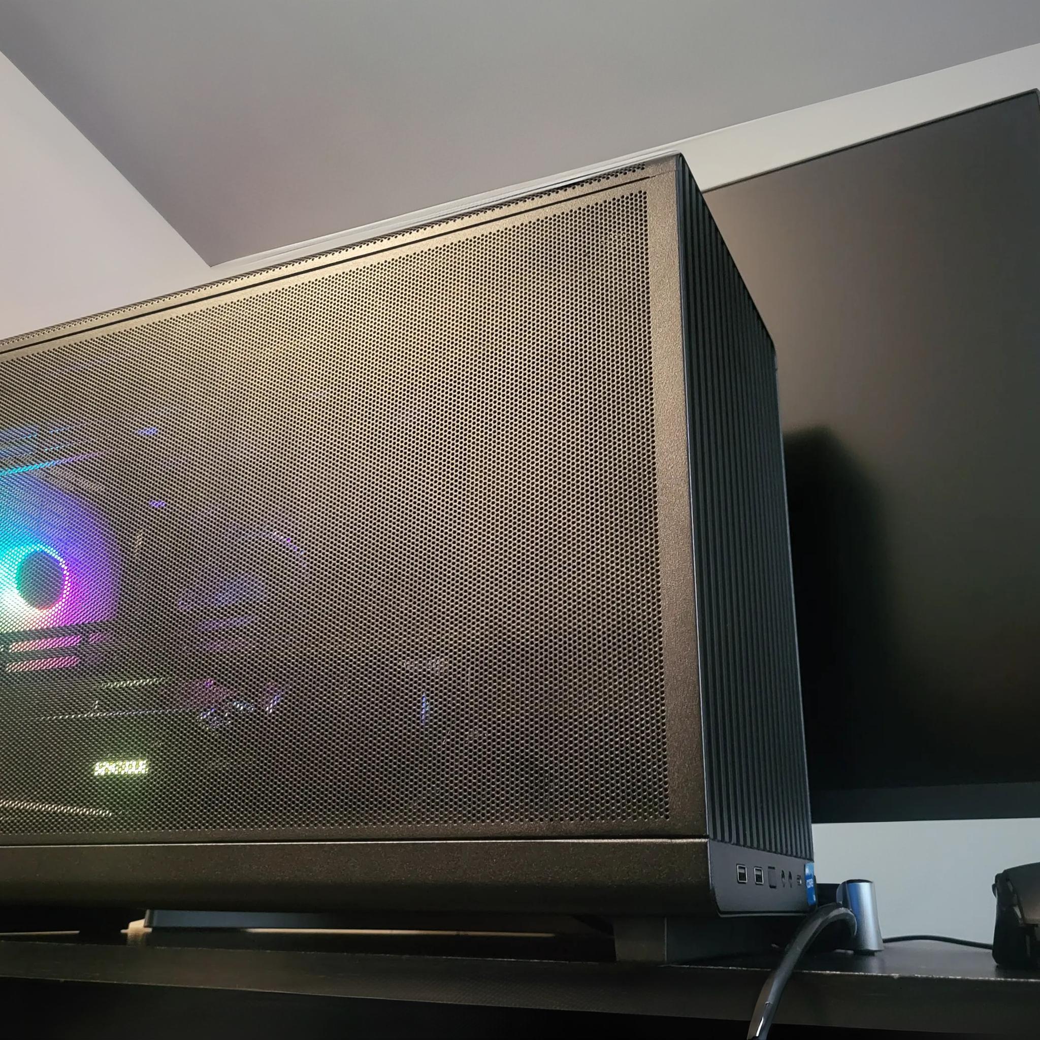 Intel i3-14100 & Arc A580 Gaming PC - 16GB RAM, 512GB SSD, Win 11 - Lian Li A3 Dan