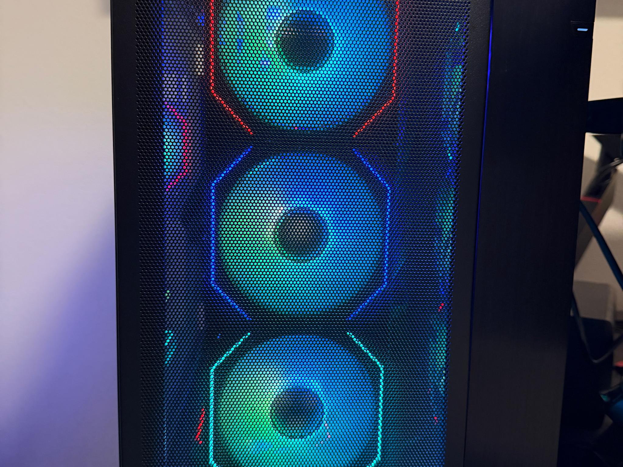 GeForce RTX 4090 Custom Gaming PC - Core i9-14900KS, 64GB RAM