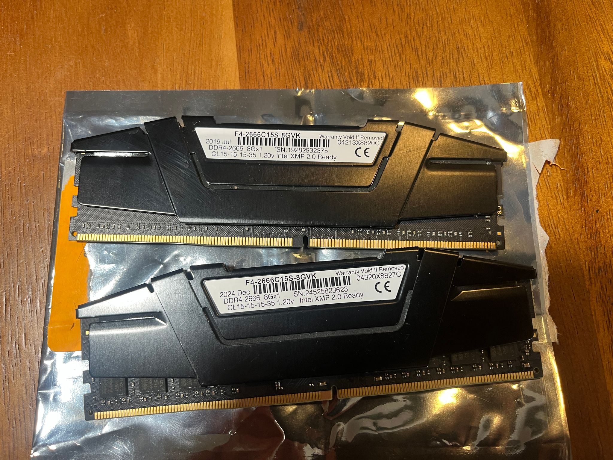 G.Skill Ripjaws Pair V 8GB DDR4-2666 PC4-21300 CL15 Desktop RAM F4-2666C15S-8GVK