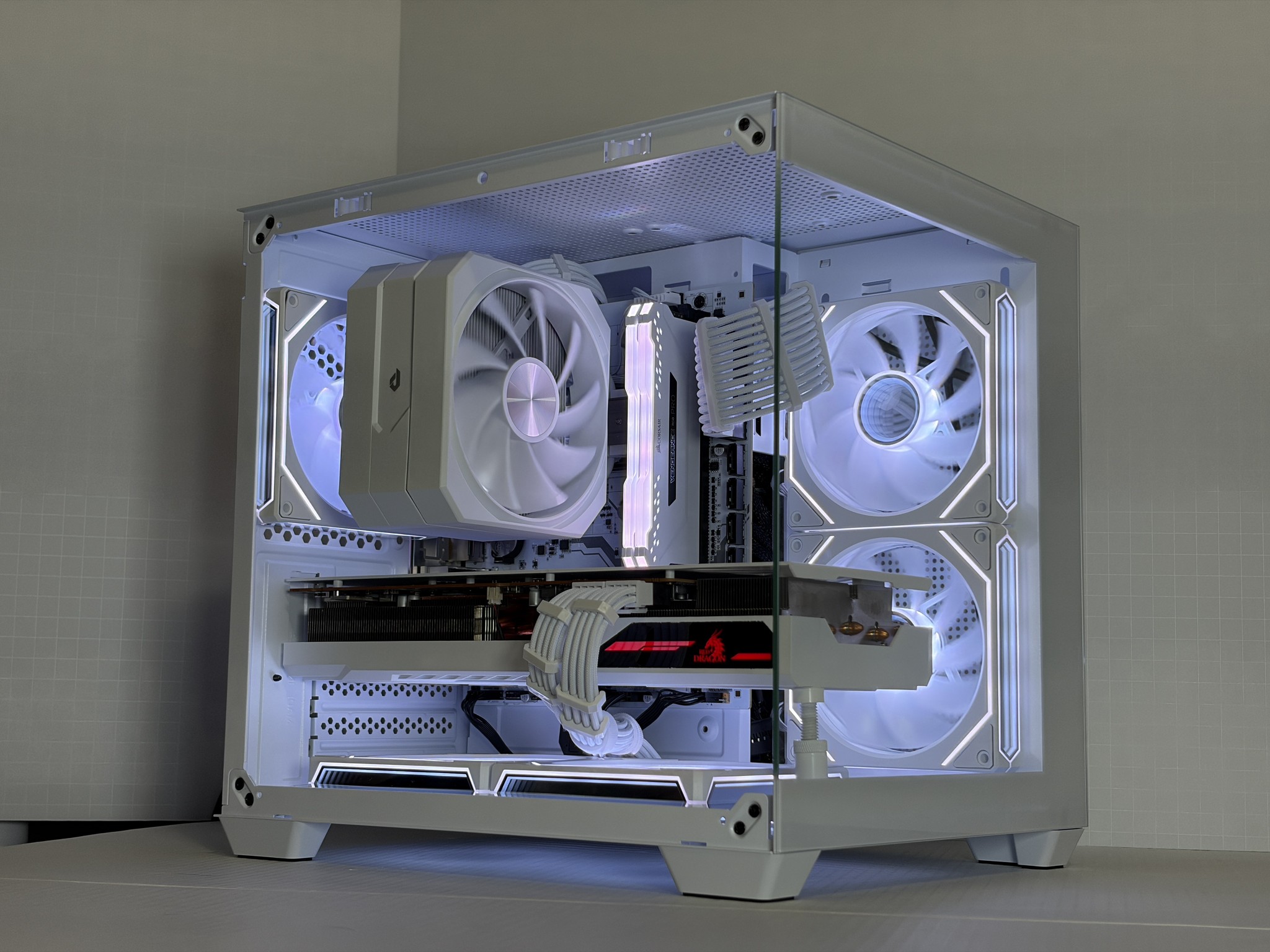 🔥 RX 6800 + Ryzen 5 5600 – White Gaming PC – 1440p Ultra Monster | 1TB NVMe | 16GB RAM