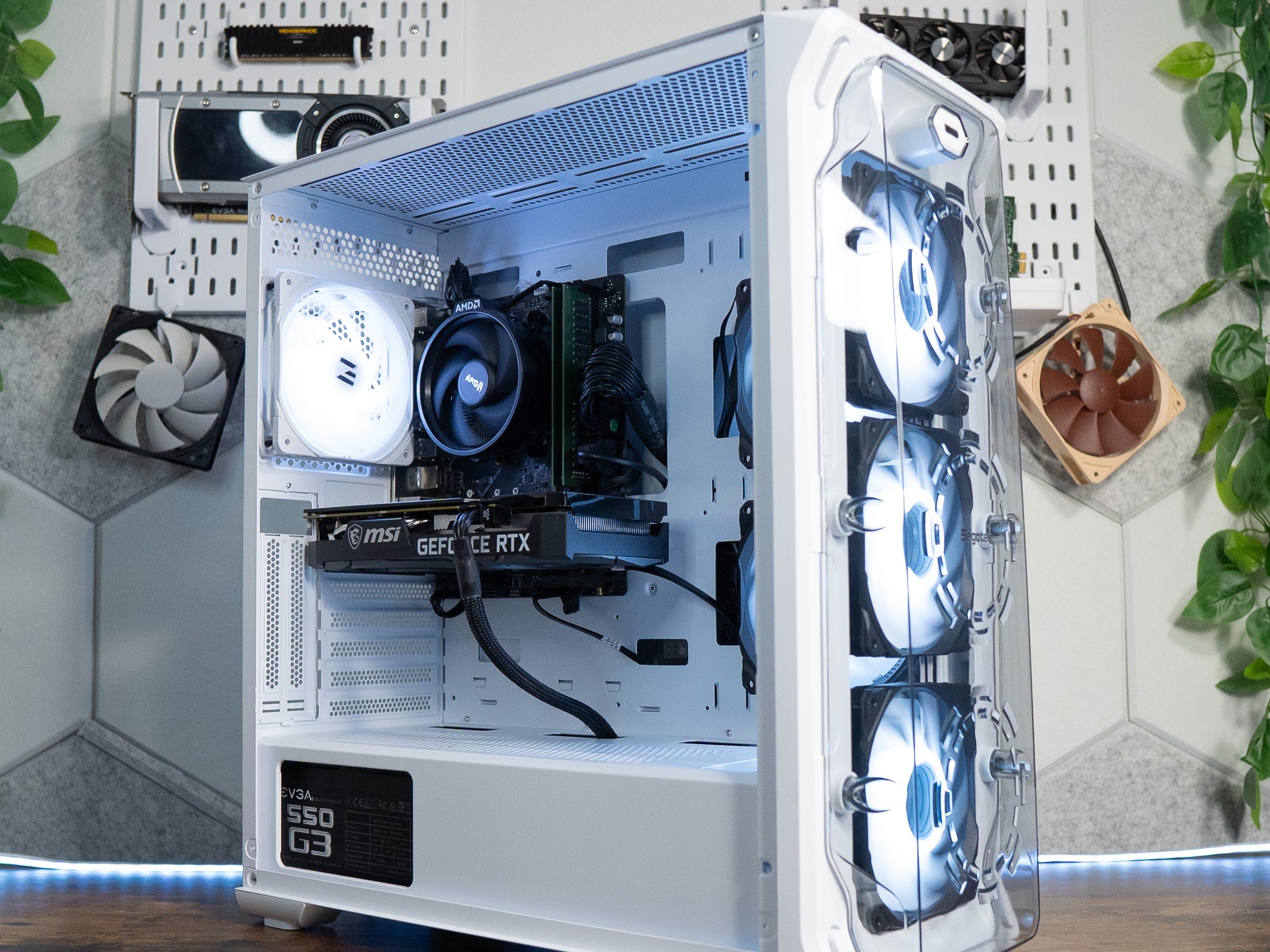 🟣⚪ | MSI RTX 3060 12GB | RYZEN 5 3500X | 32GB DDR4 RAM | 1.5TB | VaporWave 1.0 |