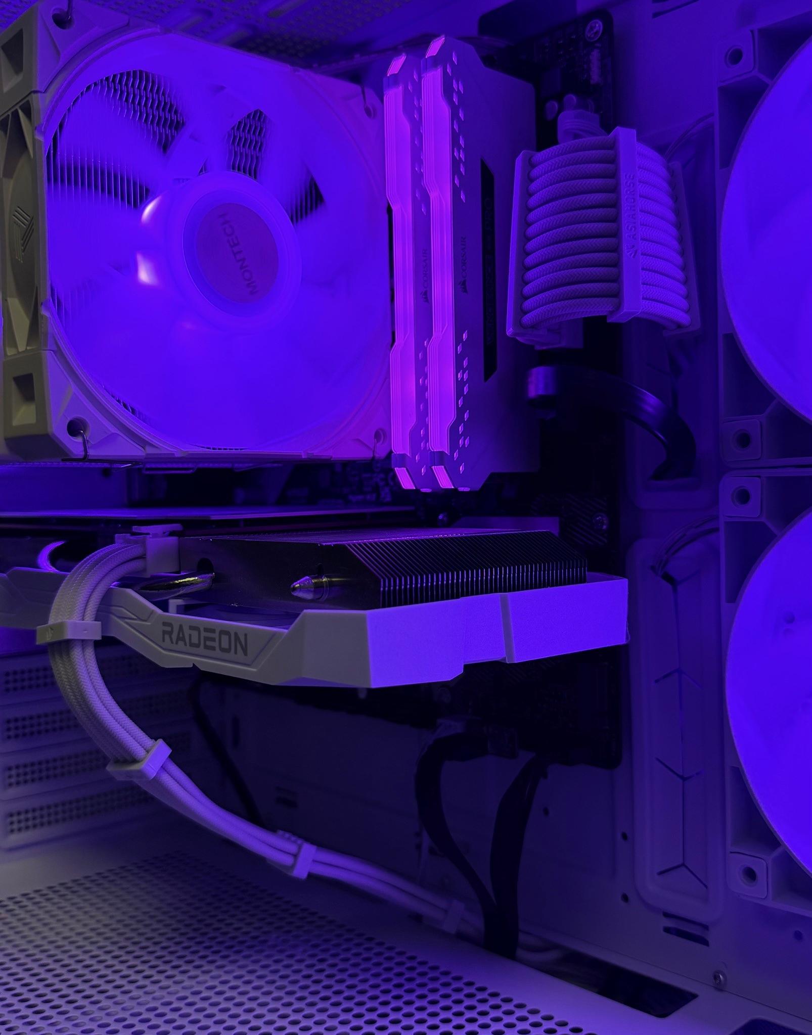 ❄️ Whiteout Gaming PC Fresh Build- Ryzen 5500, RX 6600, 16GB RAM, 1TB SSD, Wi-Fi - REDUCED! ❄️