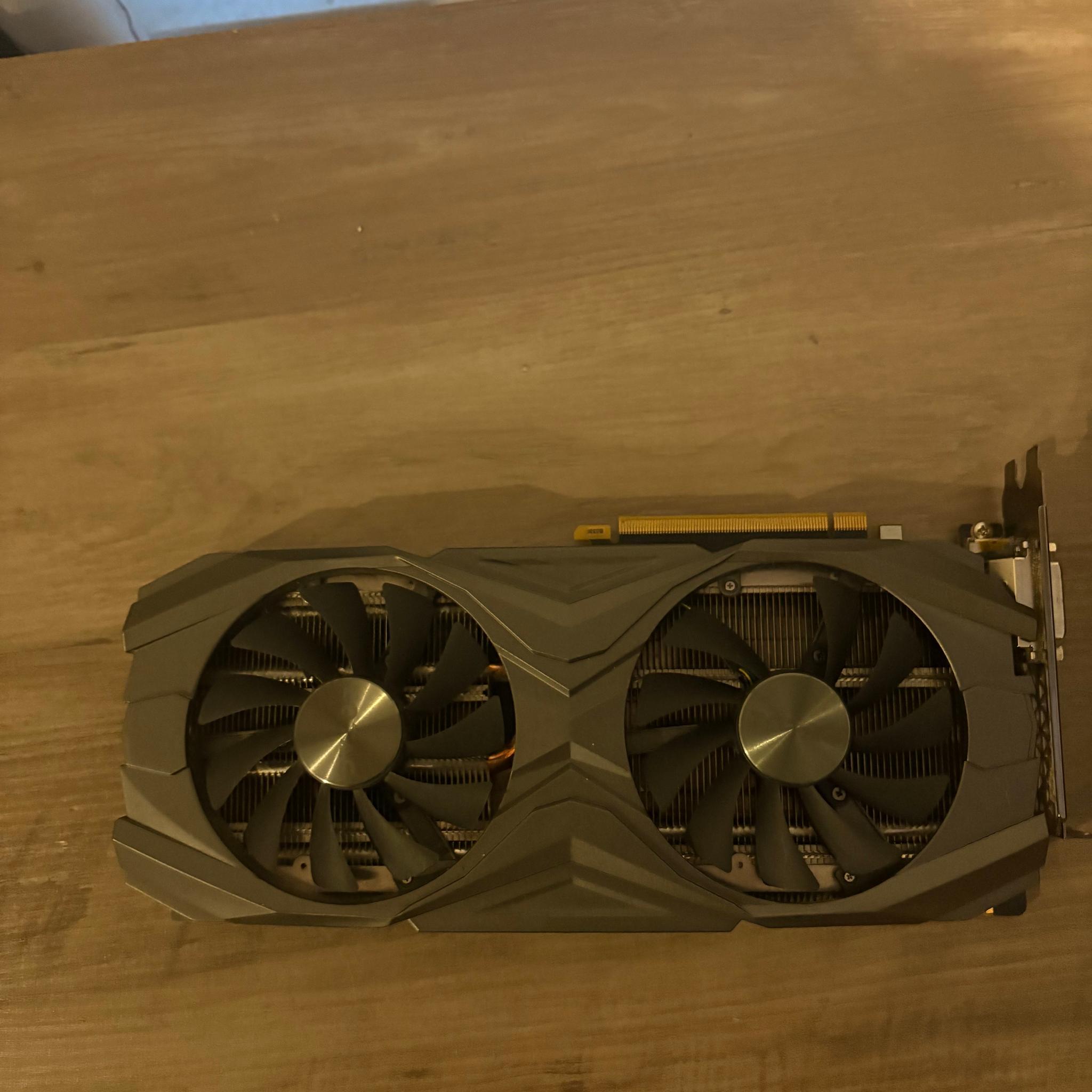 Zotac AMP GeForce GTX 1070 Ti