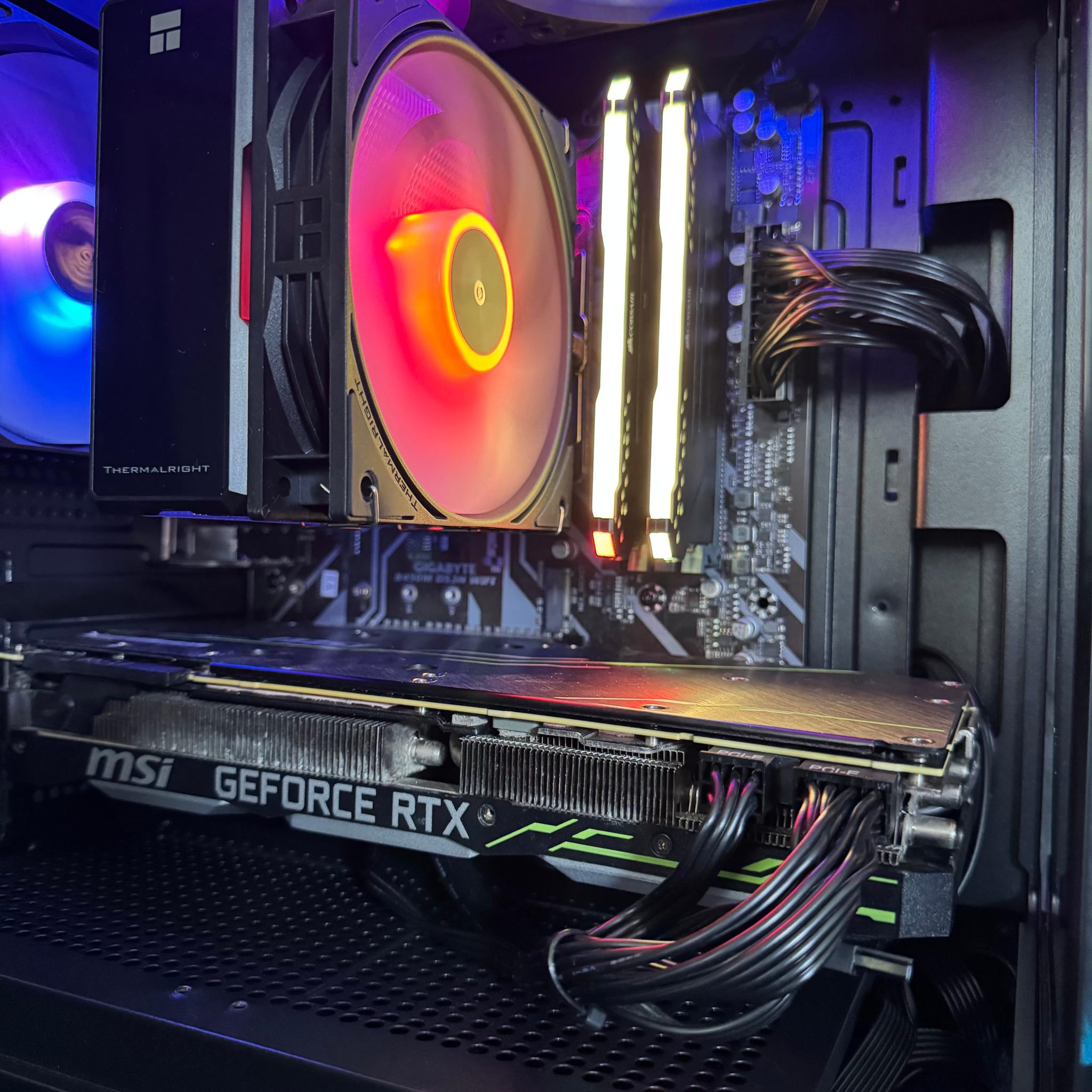 RTX 2080 / AMD Ryzen 7 3700X / 16GB DDR4 / 240GB SSD + 2TB HDD