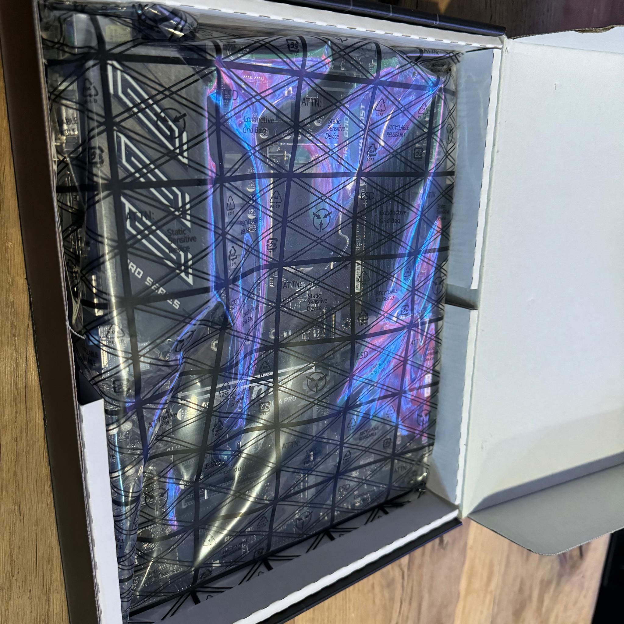 NEW IN BOX MSI Z390-A PRO LGA1151