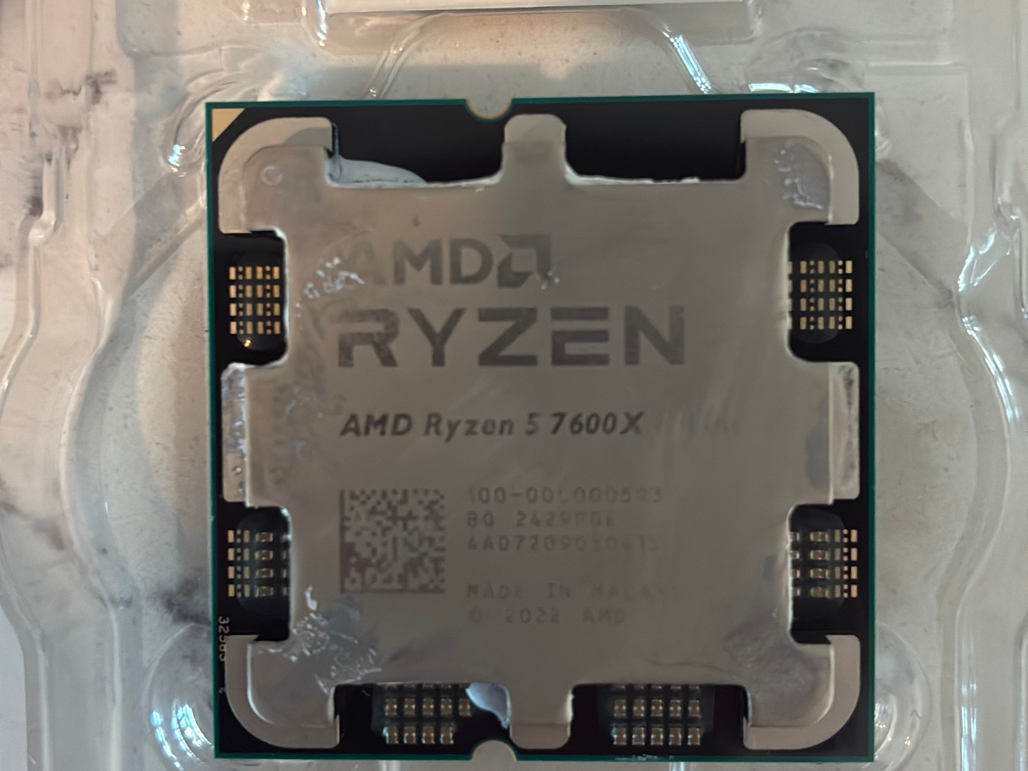 AMD Ryzen 5 7600X
