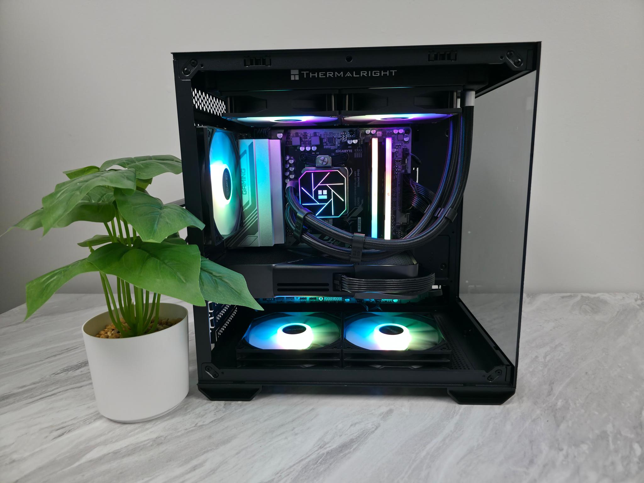 RTX 5070 Founders Edition Streaming Gaming PC Computer (Ryzen 7 7700x, 32GB DDR5 6000 MHz Wi-F-)
