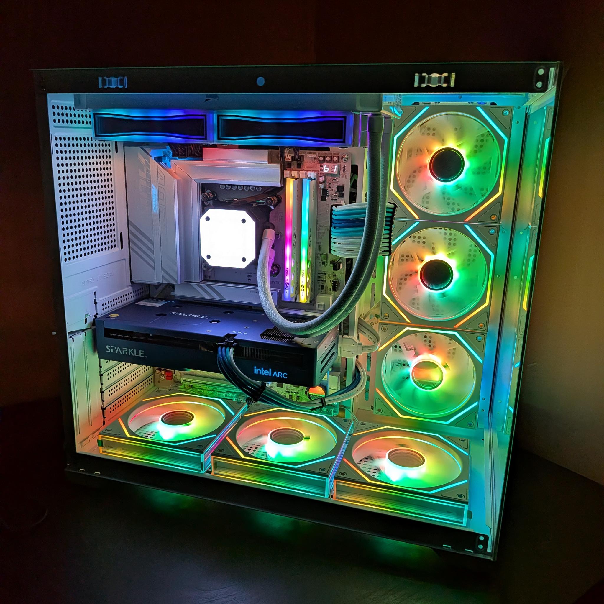 245KF | ARC B570 | 32GB DDR5 | 1TB | 750W