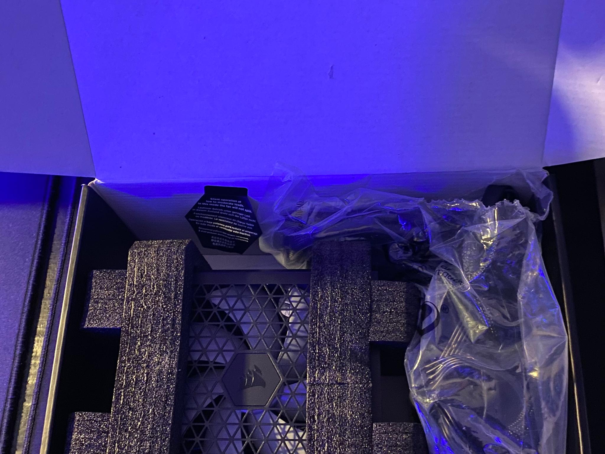 Corsair RMx Series™ RM850x / 850 Watt 80 PLUS Gold Fully Modular ATX PSU