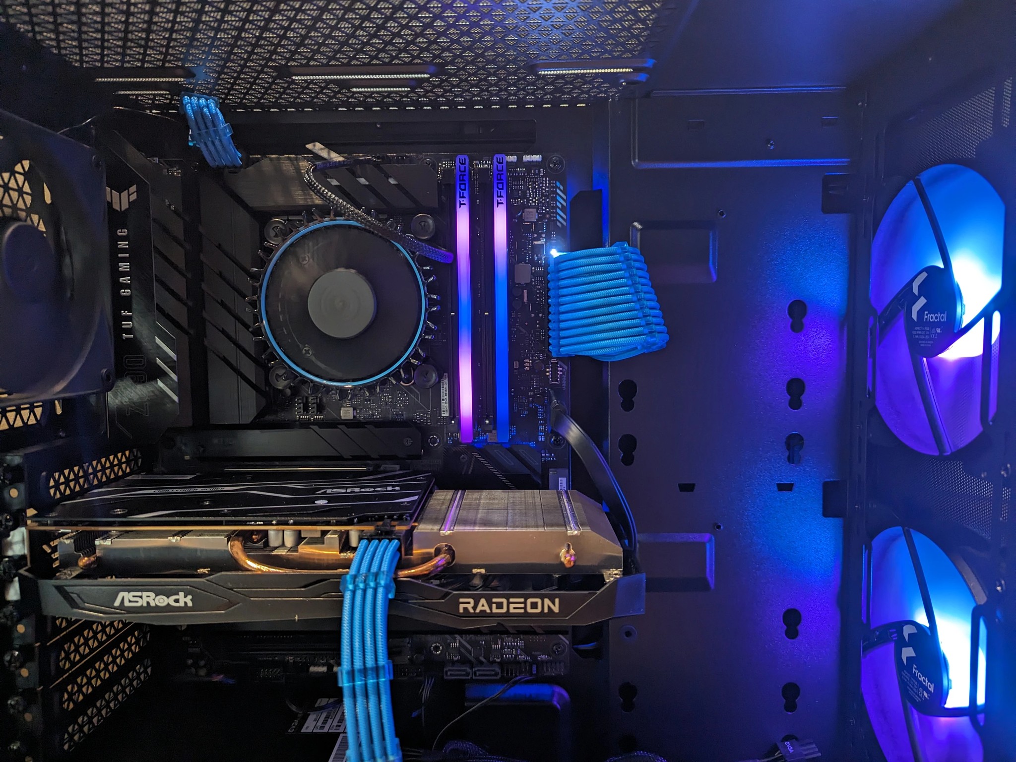 Entry Level RGB Budget Gaming PC - Brand New - Intel i3 13100 / Radeon RX6600 / 16GB RAM / 1TB SSD