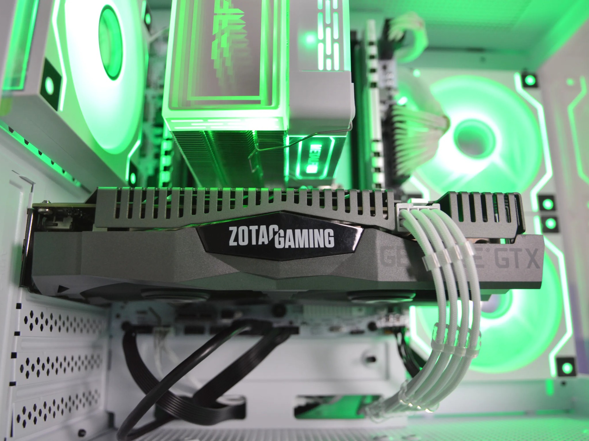 🌨️🌿| GTX 1660 Ti 6GB | INTEL XEON E5-2670 V3 | 16GB DDR4 RAM | 512GB NVME SSD | Snowy Grass |