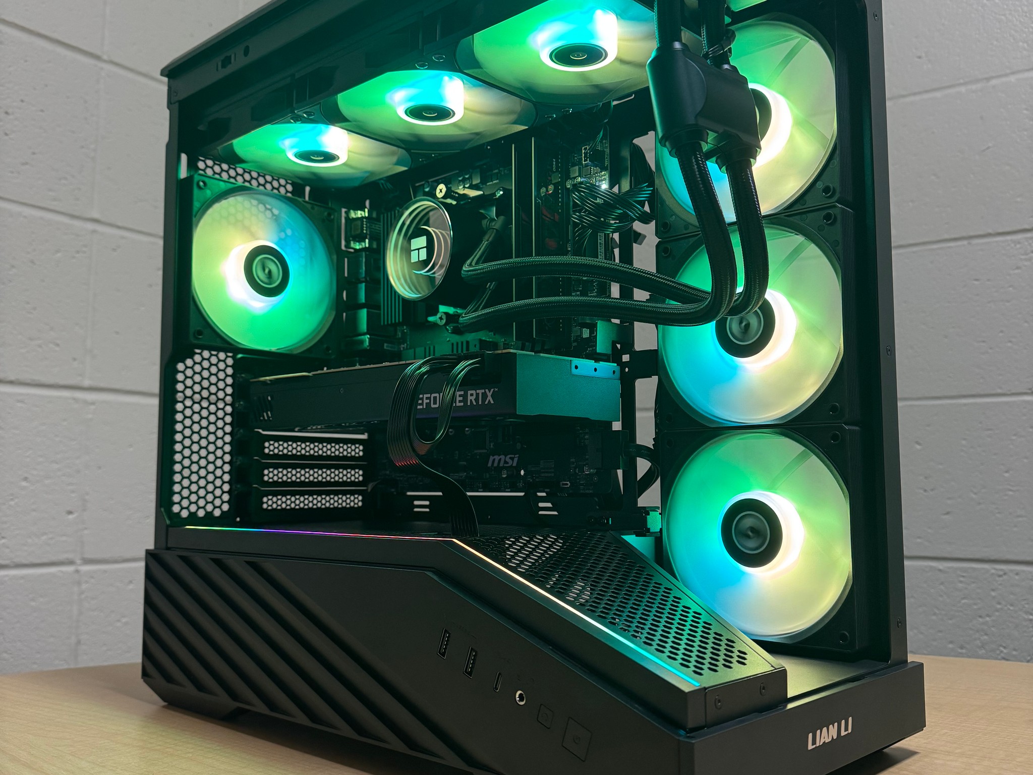 🚀 Gaming PC | RTX 2080 Ti 11GB | 32GB RAM | 1TB Samsung 980 Pro | WiFi/BT