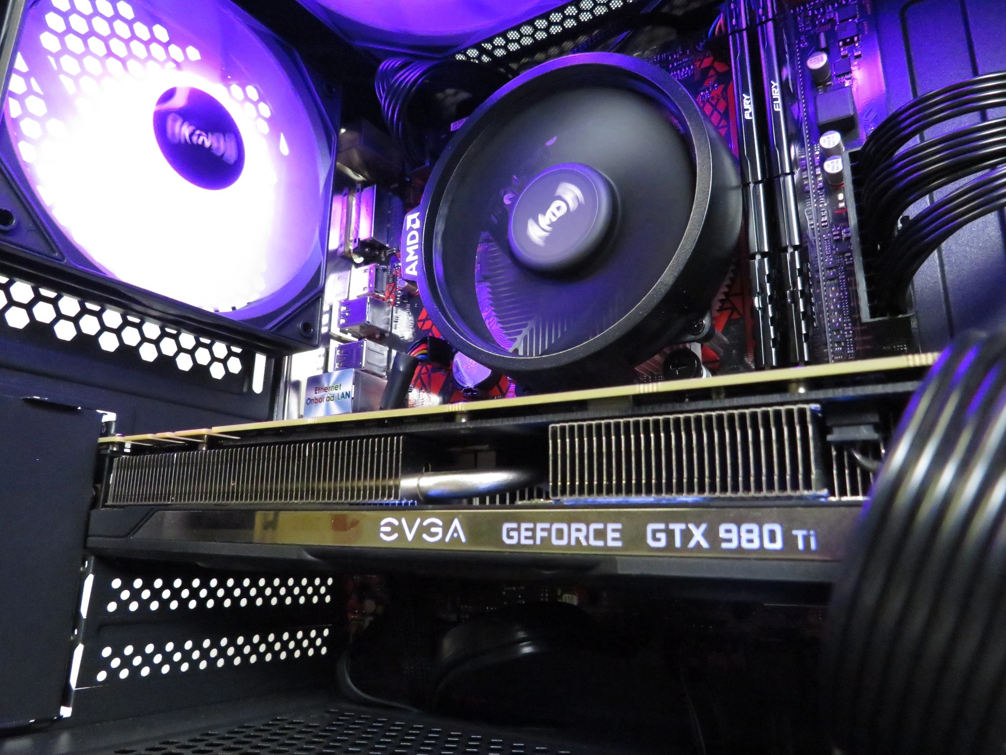 Budget at its best! Ryzen 5 2600X + EVGA GTX 980Ti + 1 TB SSD + 16 GB DDR4