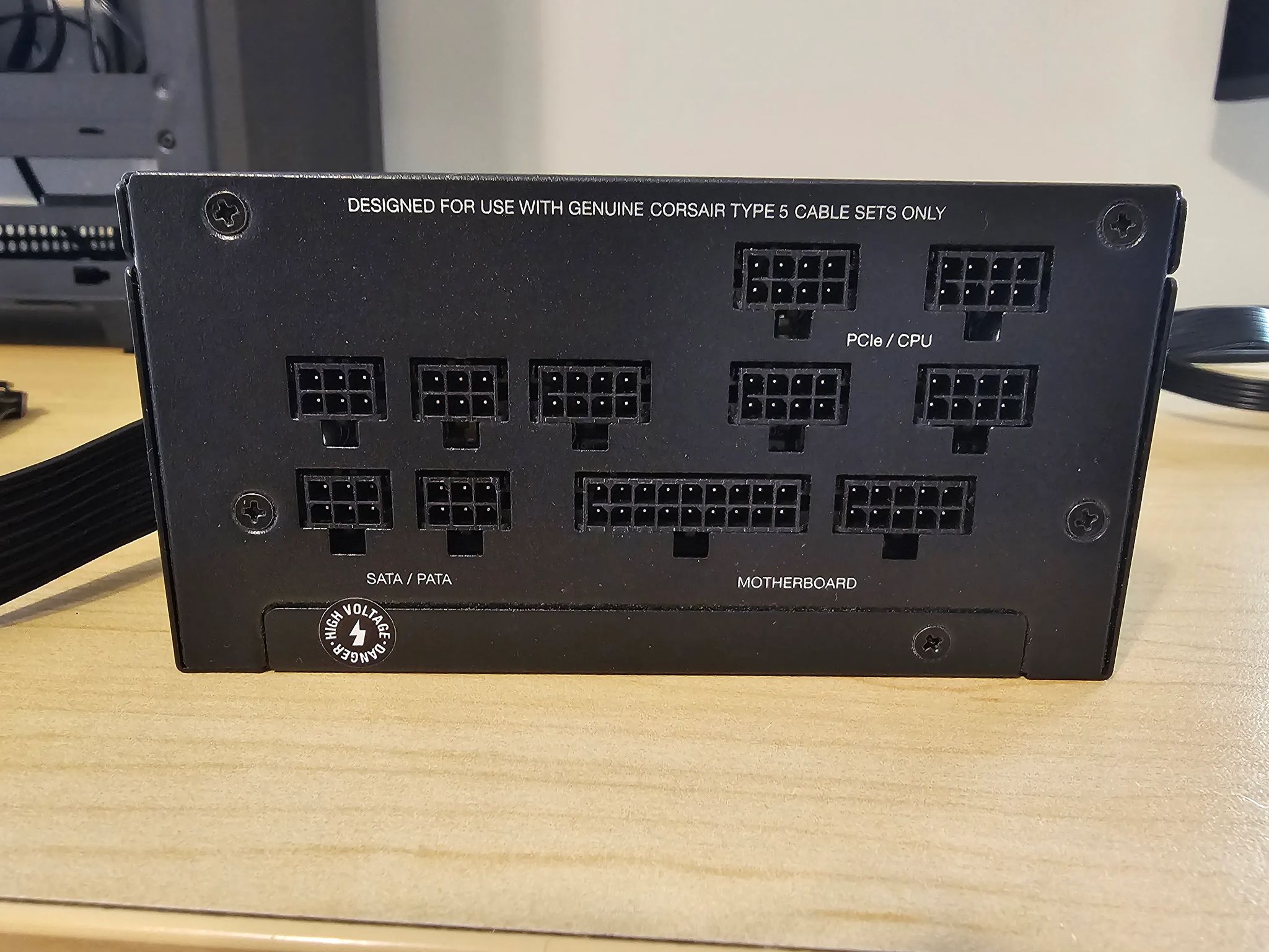 Corsair SF850L PSU, Black, lightly used, great condition