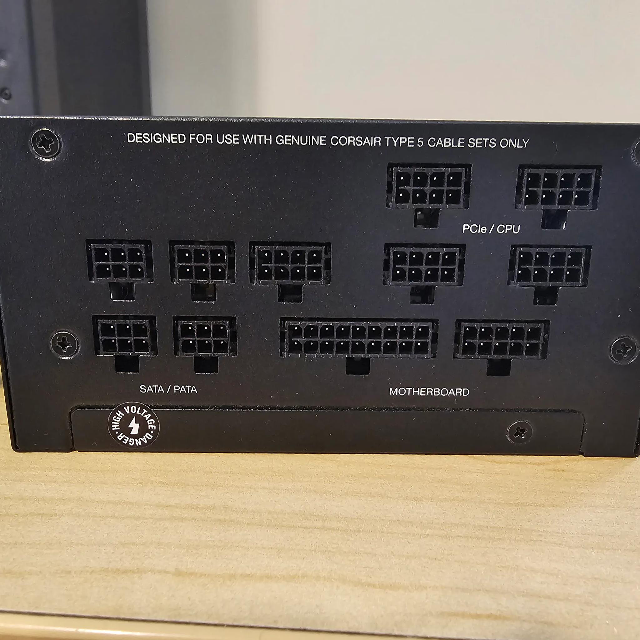 Corsair SF850L PSU, Black, lightly used, great condition