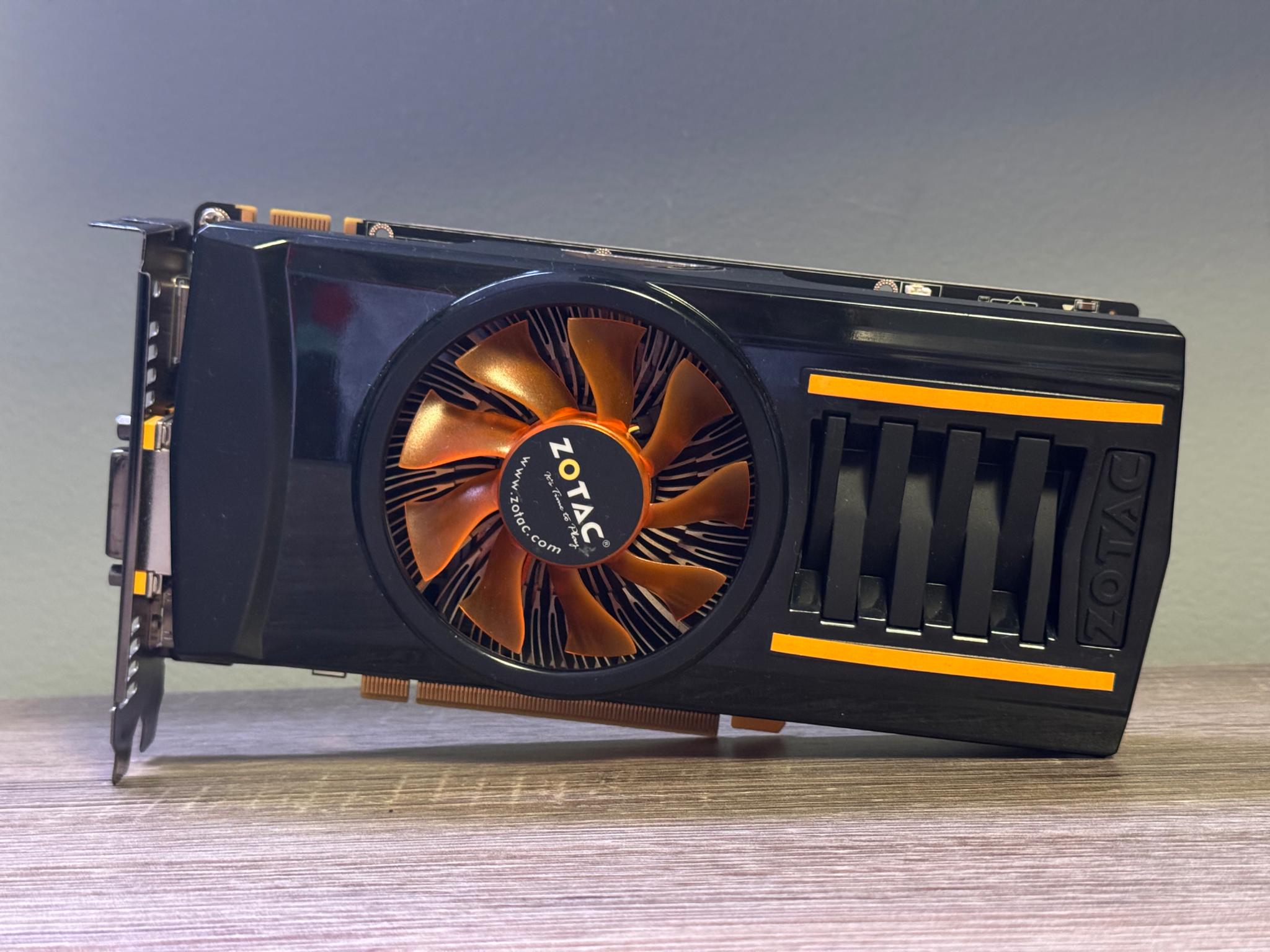 Zotac GTX460 AMP Edition 2GB!! DDR5 HDMI DVI & DP Works