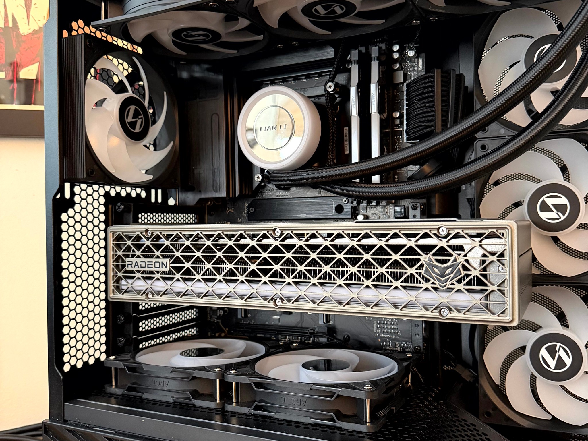 Dark Singularity II - RX 9070 XT | Ryzen 7 9800x3d | 32G @6000 MT/sec | 2TB NVME | 1000 W Platinum